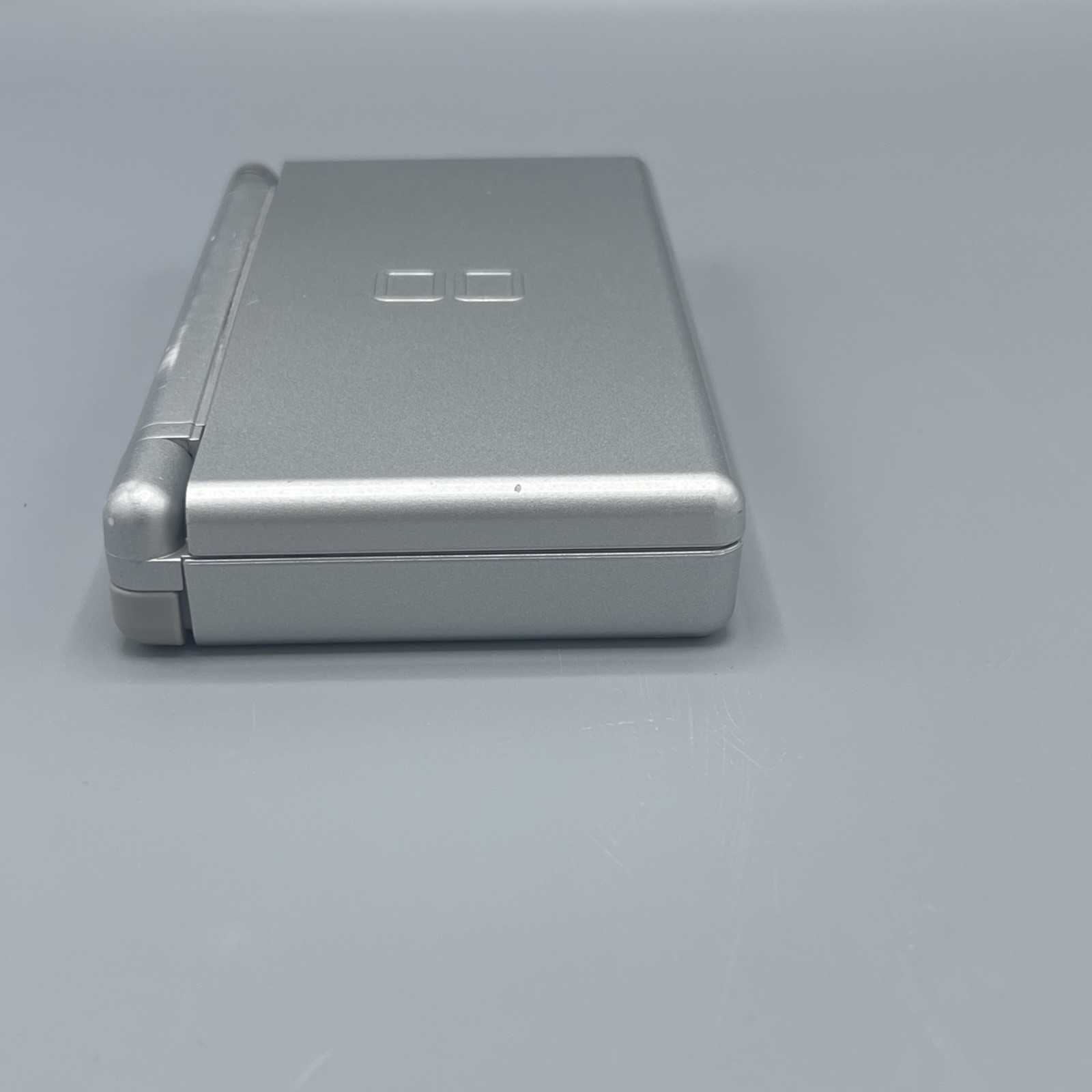 Nintendo DS Lite Silver Handheld Console Touch Screen Bundle W Games Charger