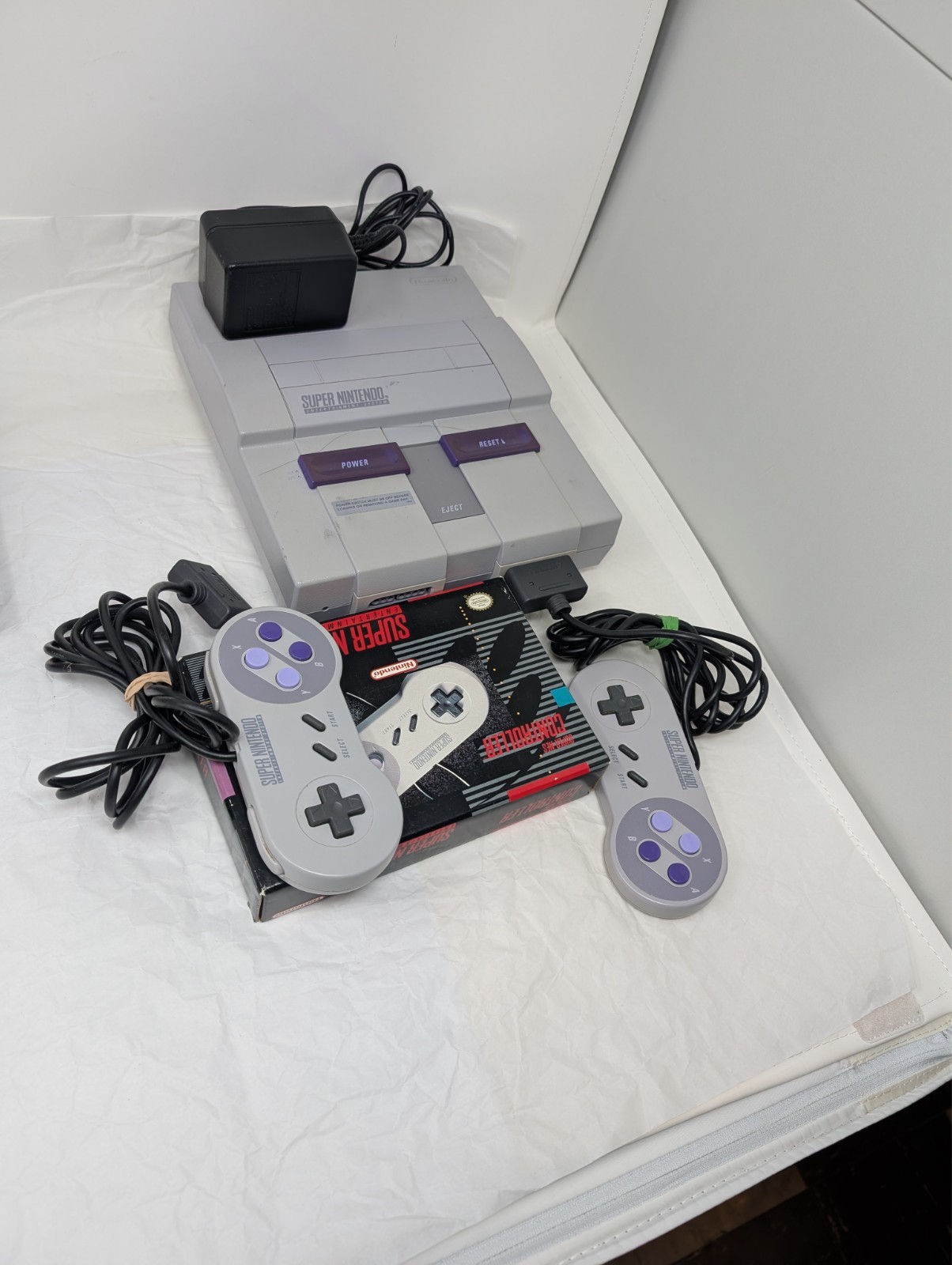 Super Nintendo SNES System Console With 2 Controllers