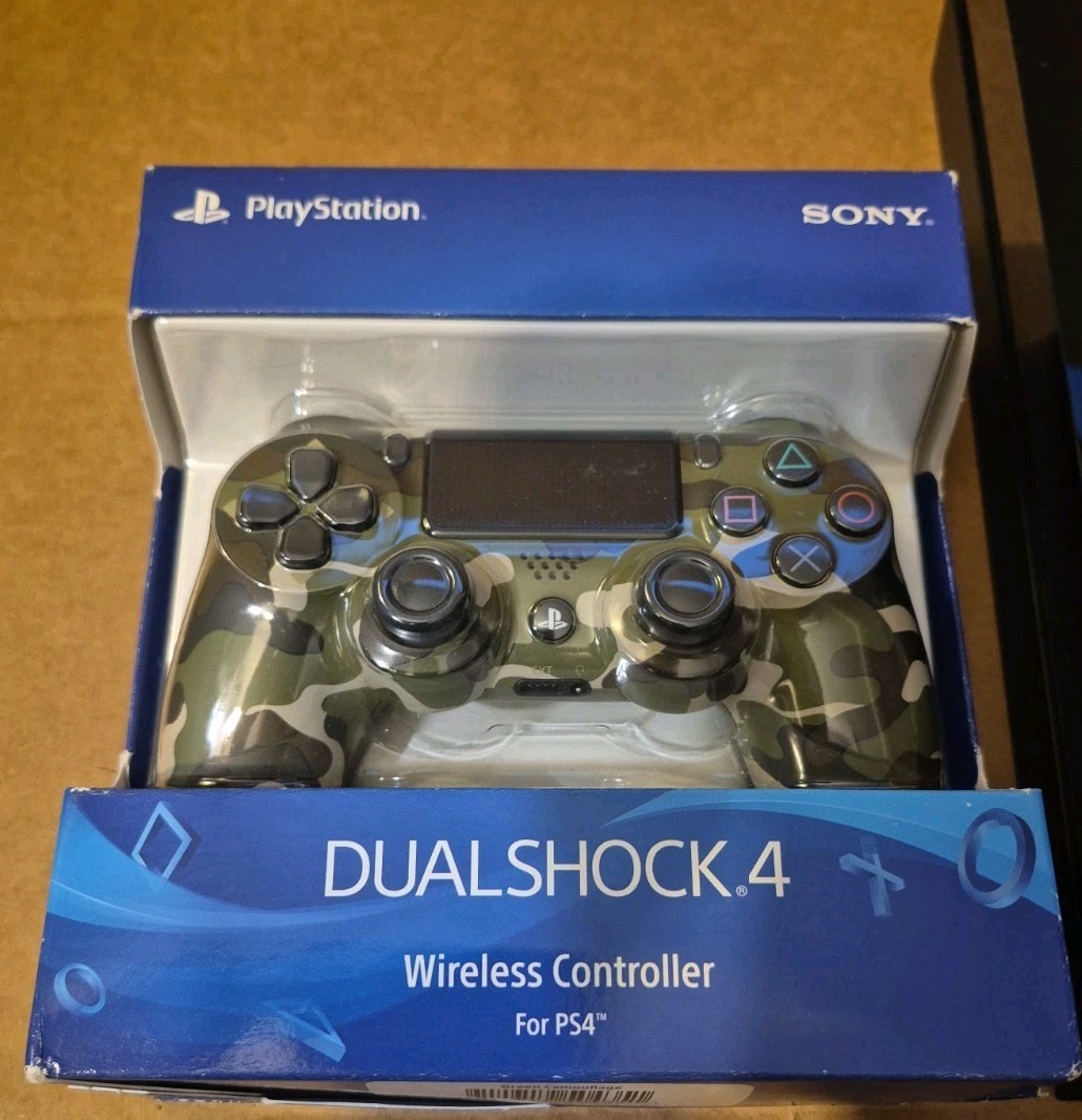 Sony PlayStation 4 500GB Gaming Console controller, cables Blk open box cuh1005
