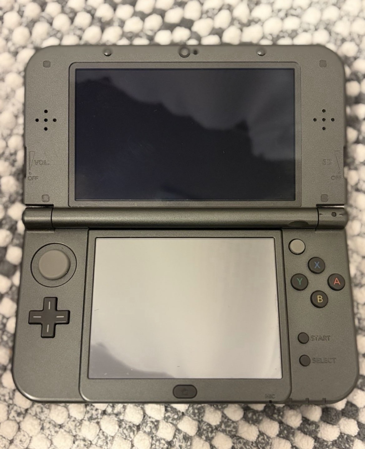 Nintendo New Nintendo 3DS XL Black Handheld System 3D 4GB Wireless 2015