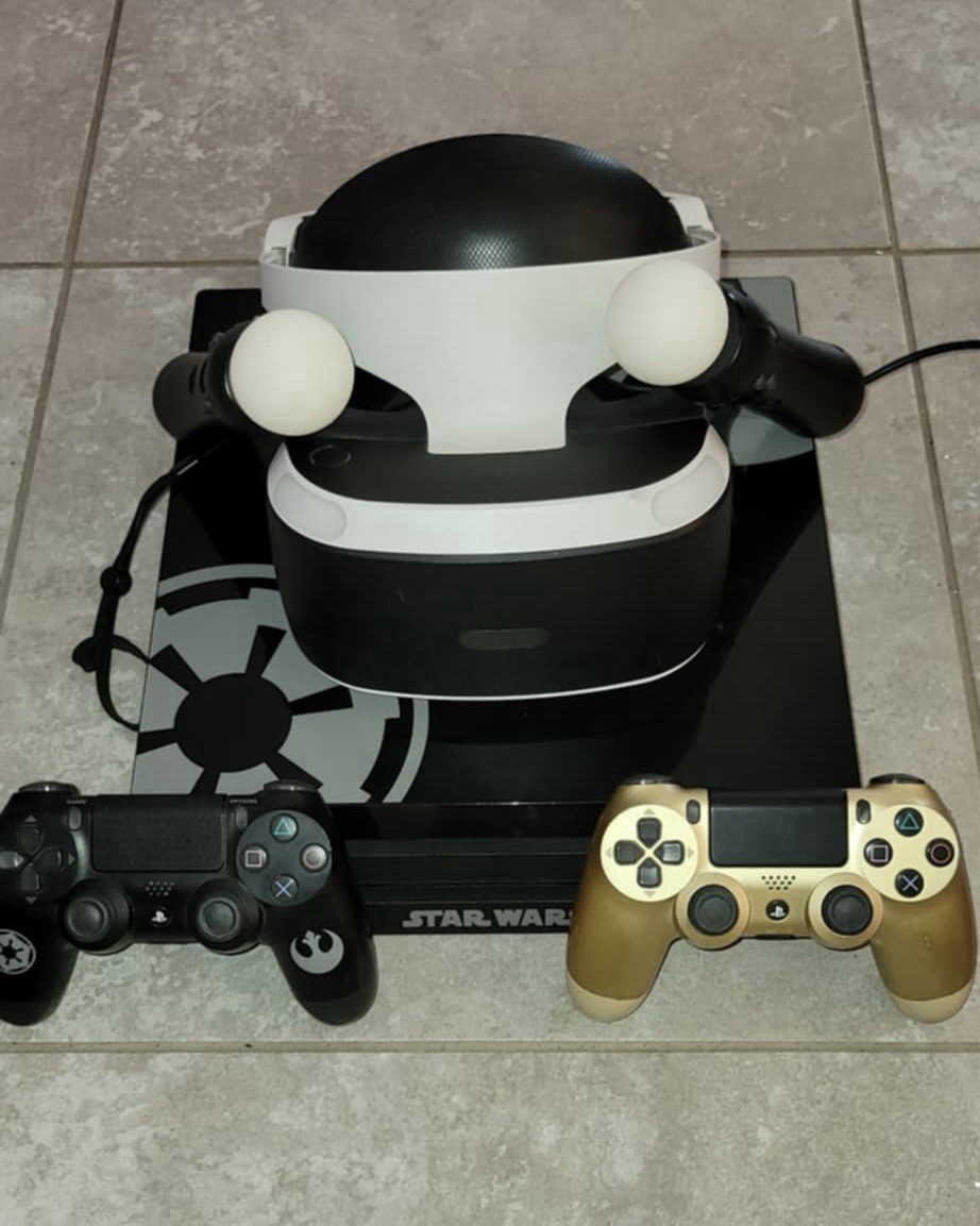 Sony PlayStation 4 Pro STAR WARS: Battlefront II Limited Edition 1TB And Vr