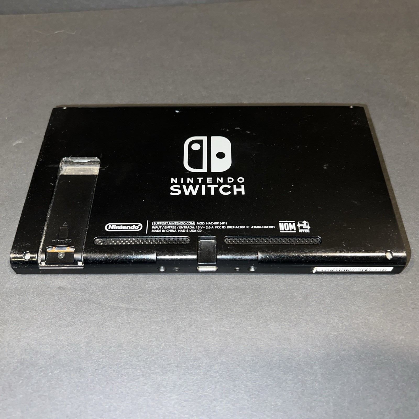Nintendo Switch HAC-001 Handheld Console Only – 32GB (READ DESC. FOR (EZ5001686)
