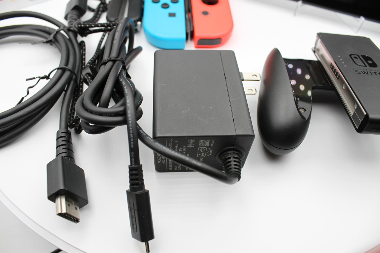 Nintendo Switch Console HAC-001 w/JoyCon Dock Charger HDMI Rank A+++