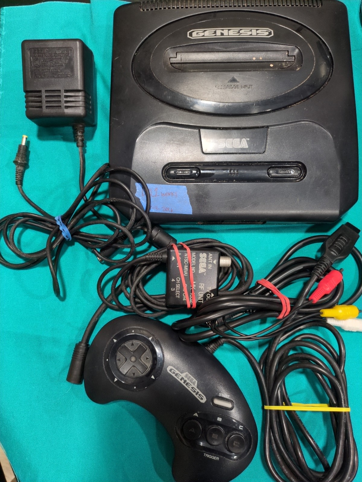 SEGA Genesis Model 2 Console – Controller, AV, AC, RF Tested for one hour!