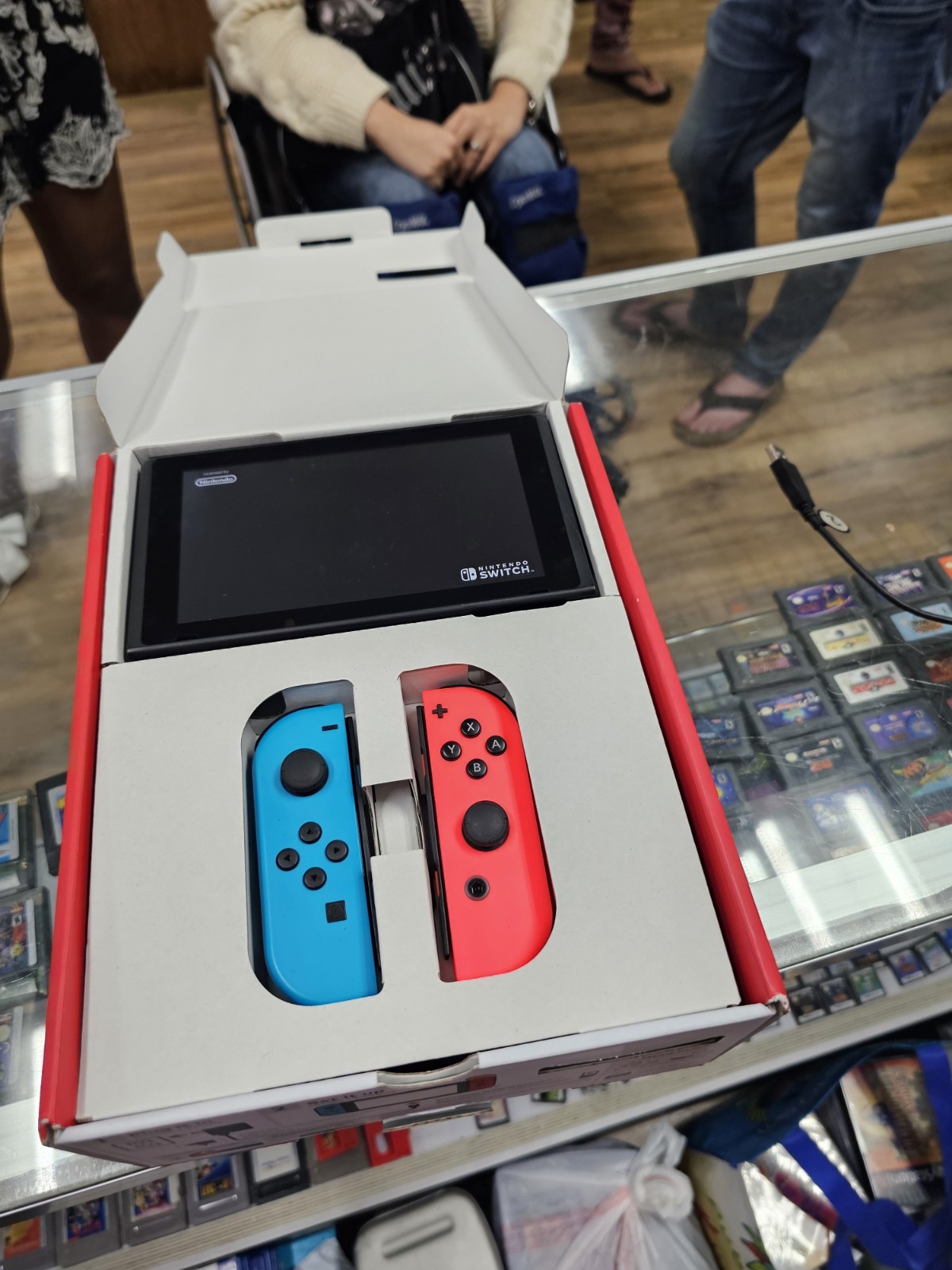 Nintendo Switch Console Bundle Neon Red/Blue Joy-Con Dock HDMI Wi-Fi