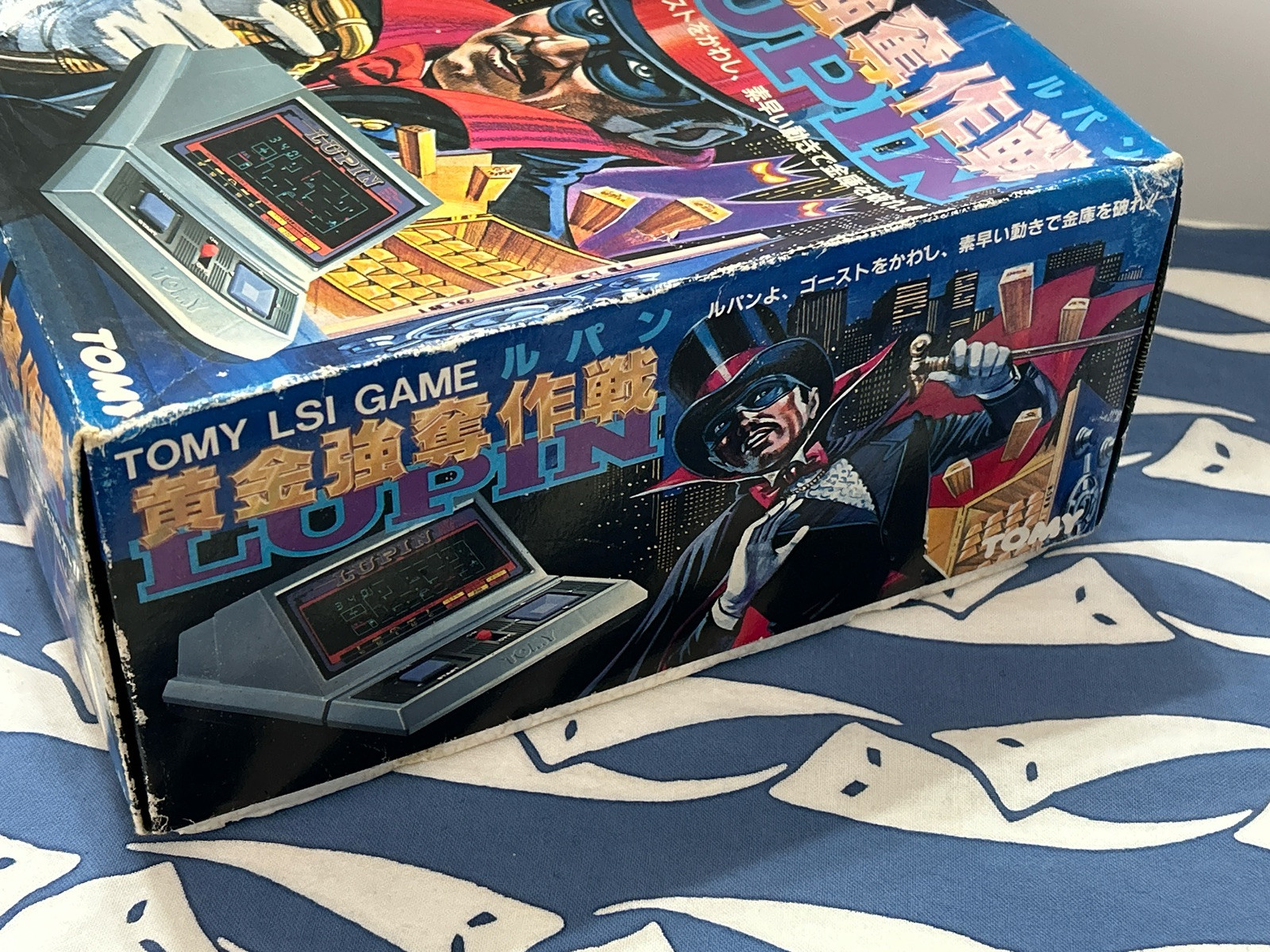 SNK NEOGEO mini & International & Lot 4 Pad Contoroller 2 Black 2 White Set