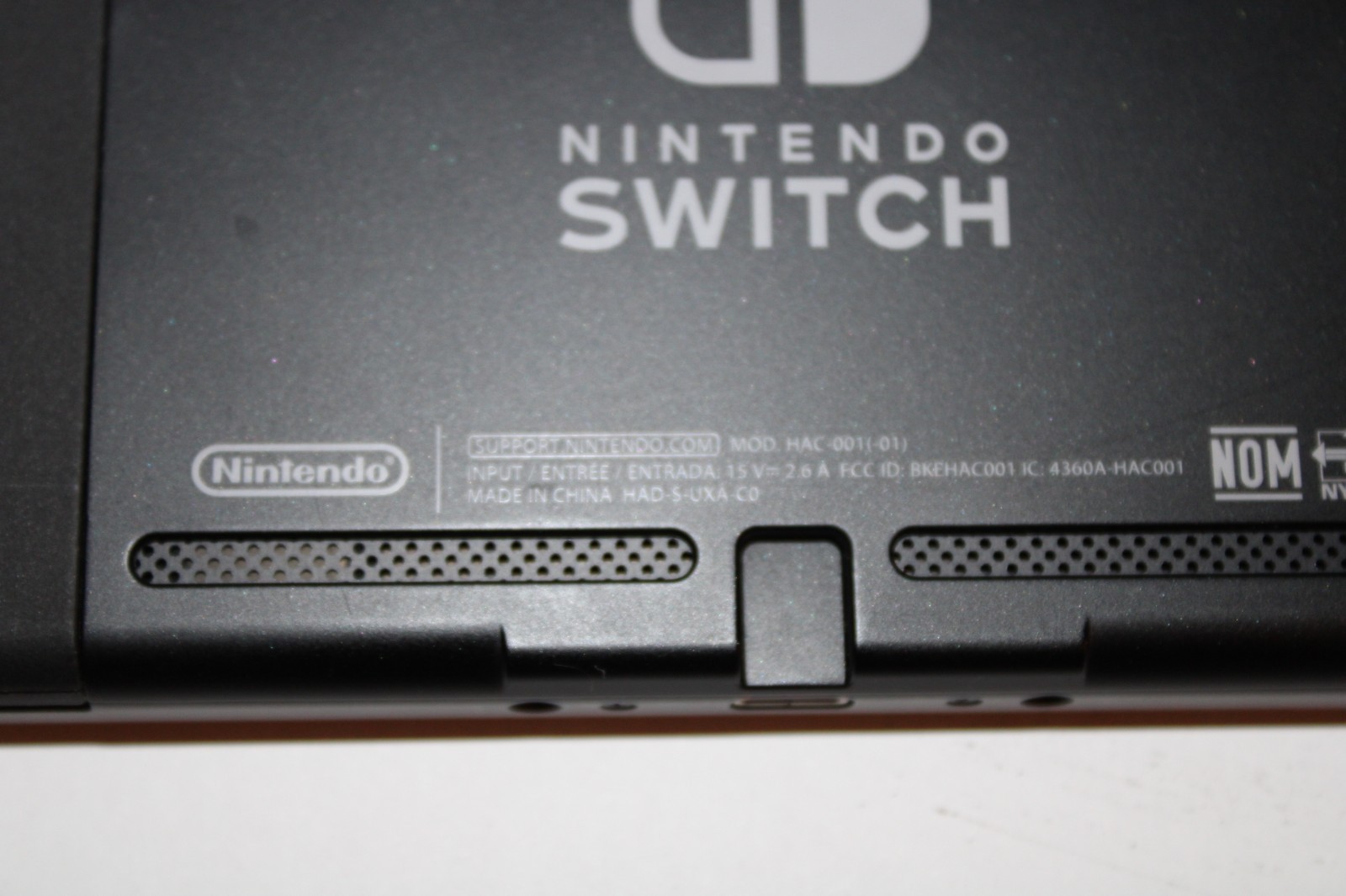 Nintendo Switch Console Model HAC-001(01) Bundle w/ 3 Games, Carrying Case, Extr