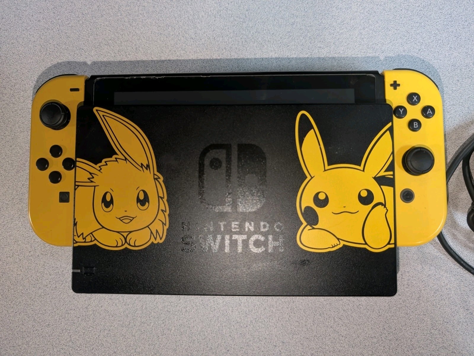 Nintendo Switch Pikachu & Eevee Limited Edition Complete Free Post. VGC