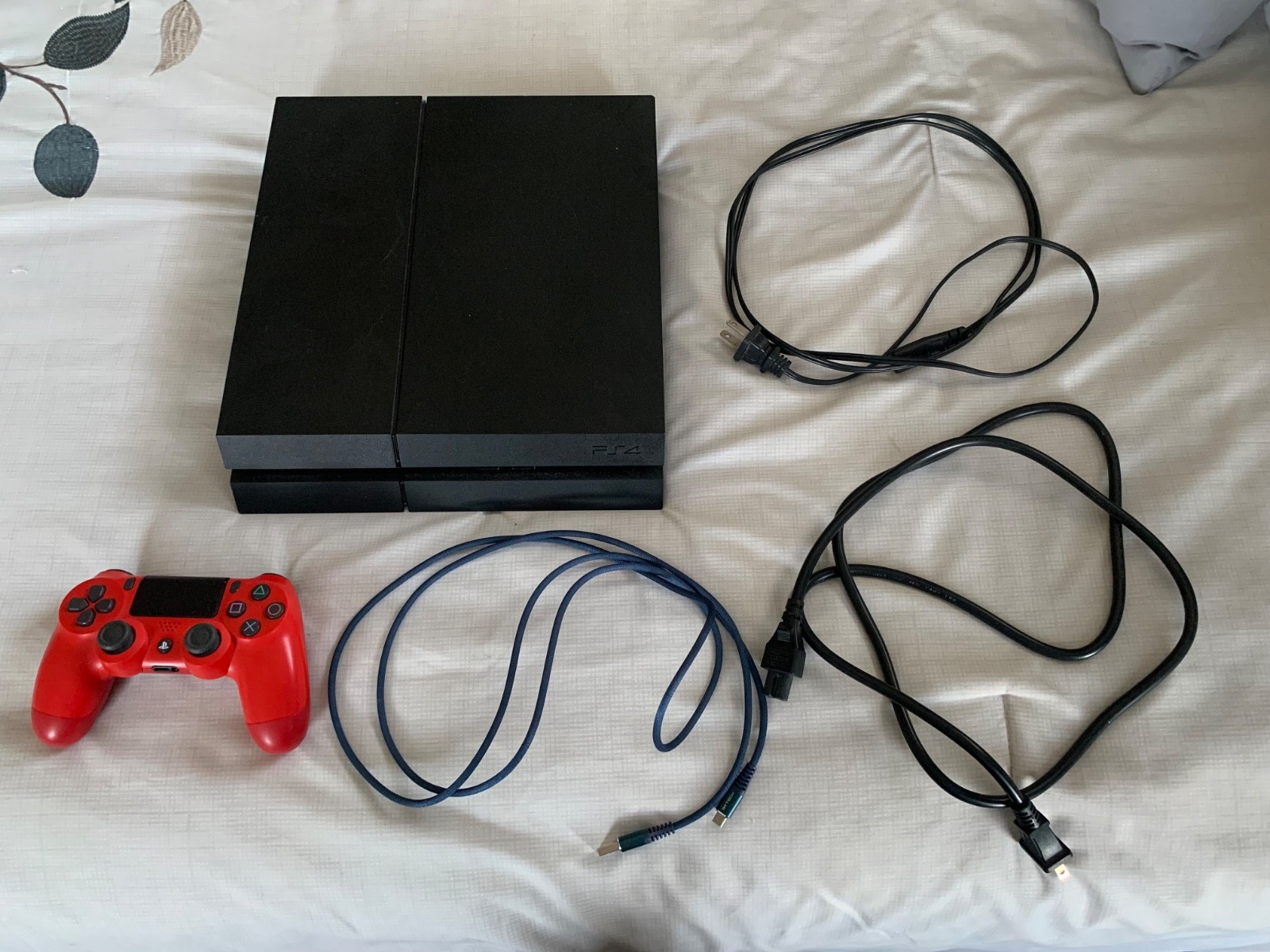 Sony Playstation 4 500GB With Controller and Cables – Black (Model: CUH-1115A)