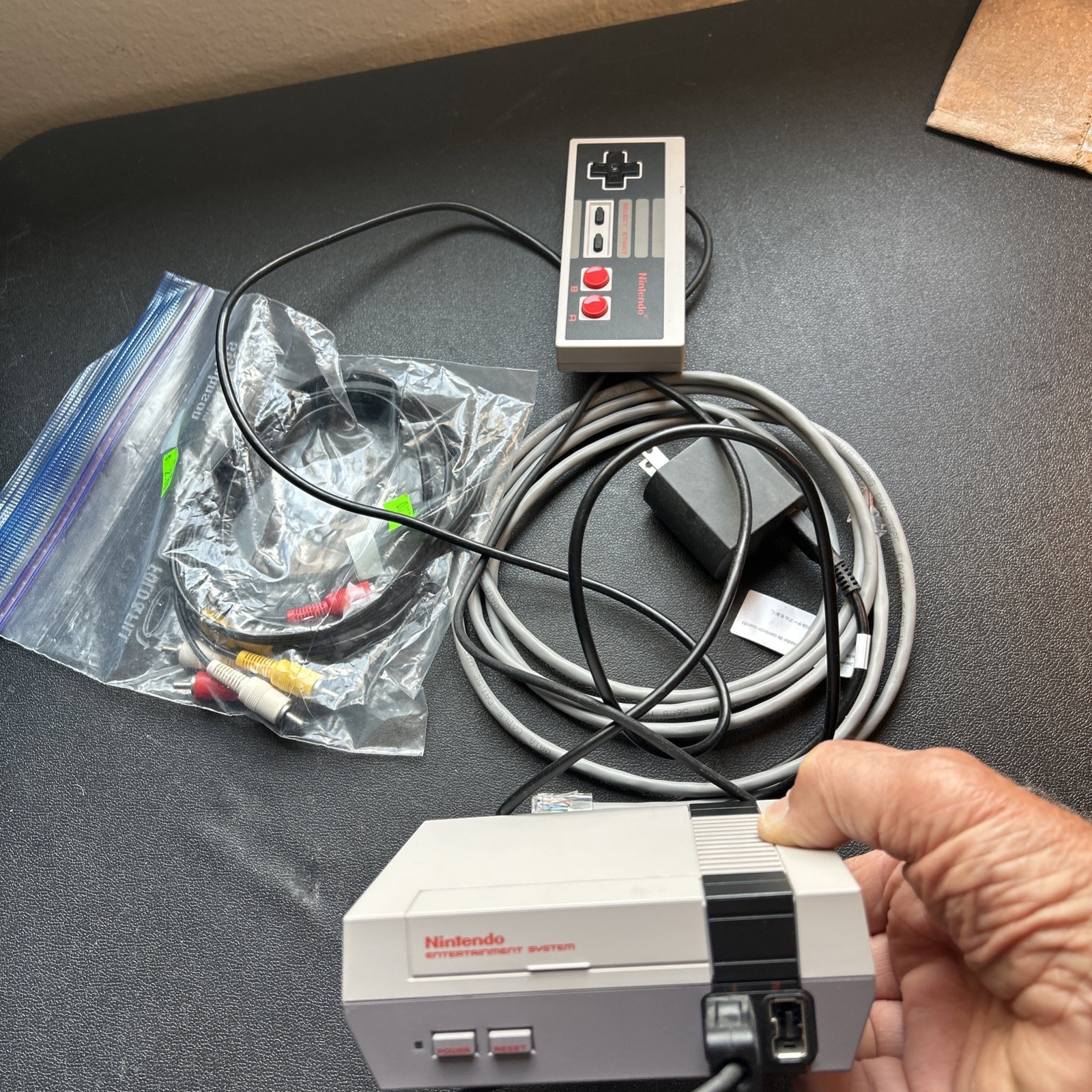 Nintendo Entertainment System NES Classic Edition Model CLV-001 Mini Console OEM