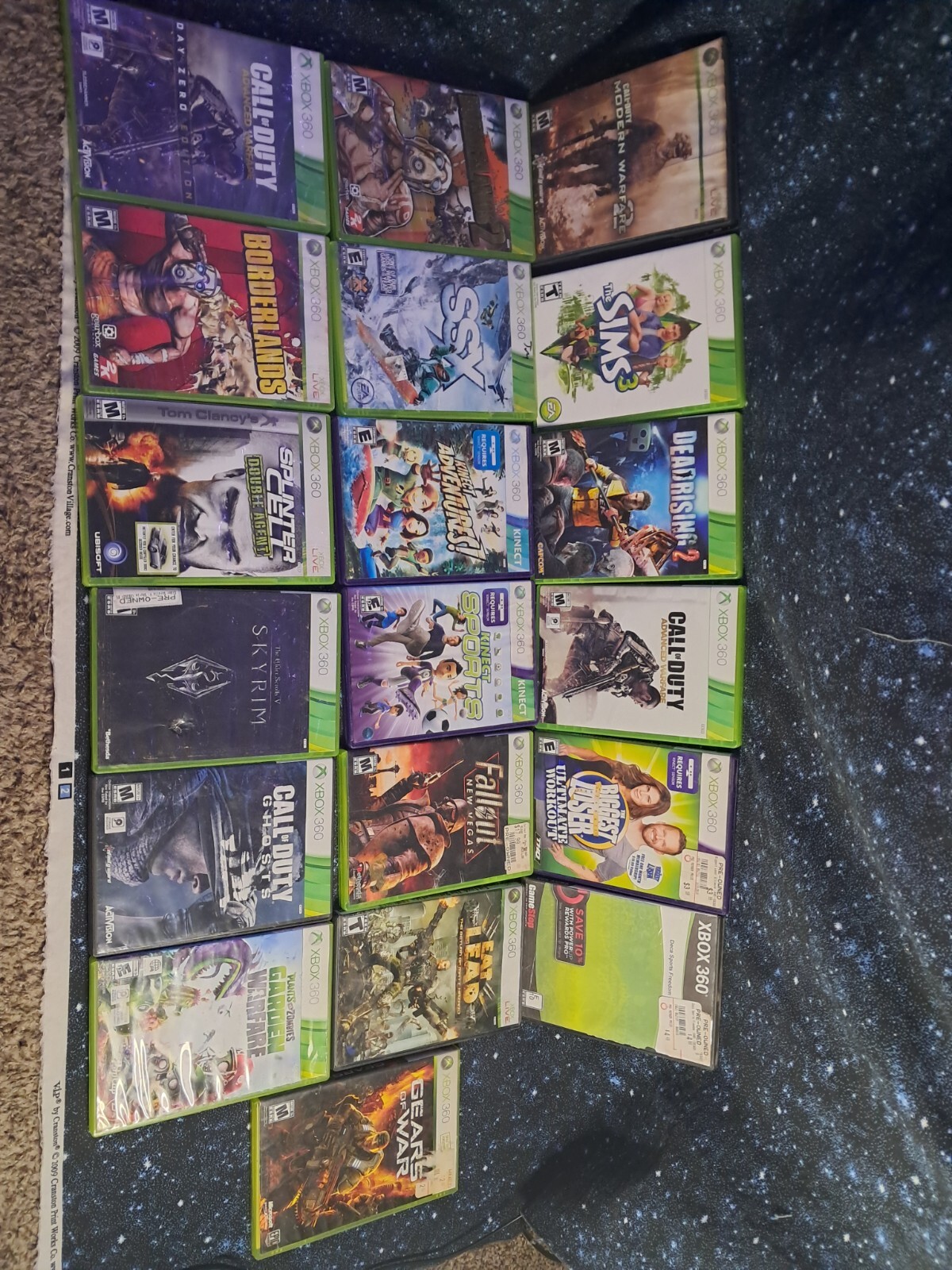 xbox 360 kinect bundle 250gb complete NM w/original box + games and controllers