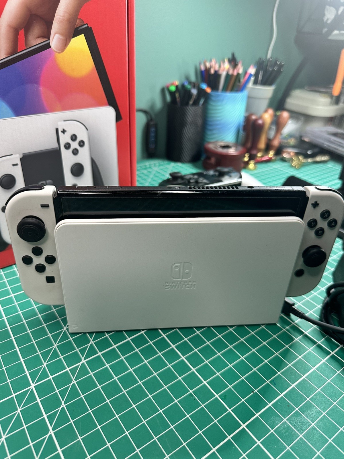 Nintendo Switch OLED Model HEG-001 Handheld Console – 64GB – White