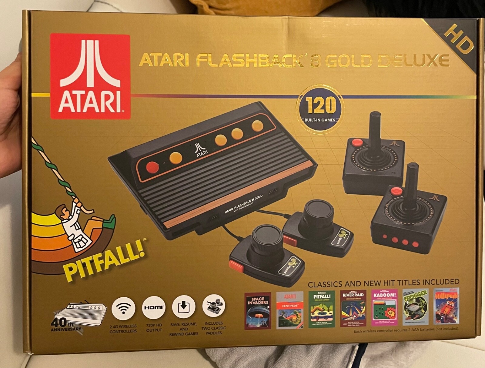 Atari Flashback 8 Gold Deluxe HD Console Wireless Controllers – Gold