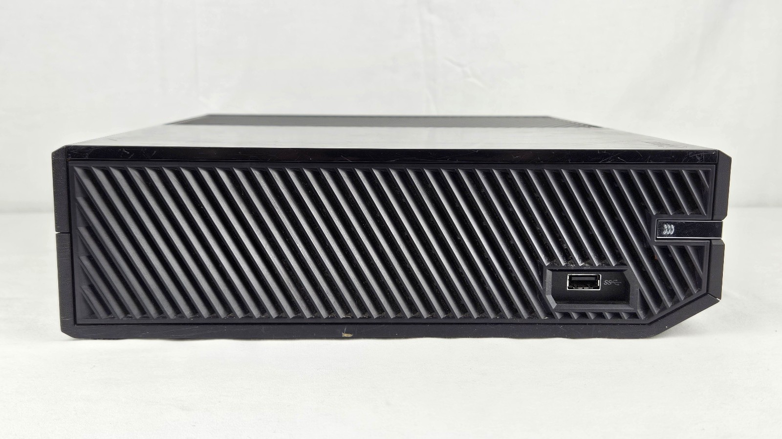 Microsoft Xbox One 1540 500GB Console Only w/HDMI Cable & Power Cord – Tested
