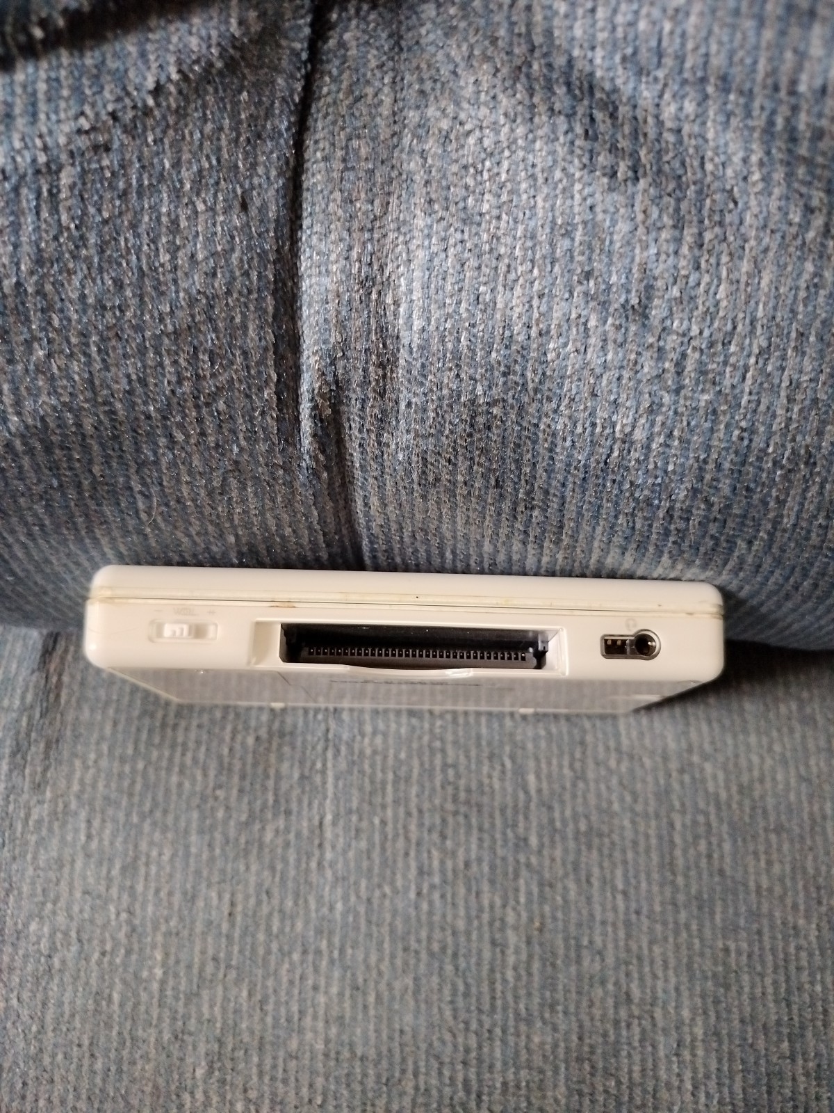 Nintendo DS Lite Handheld Console- Polar White