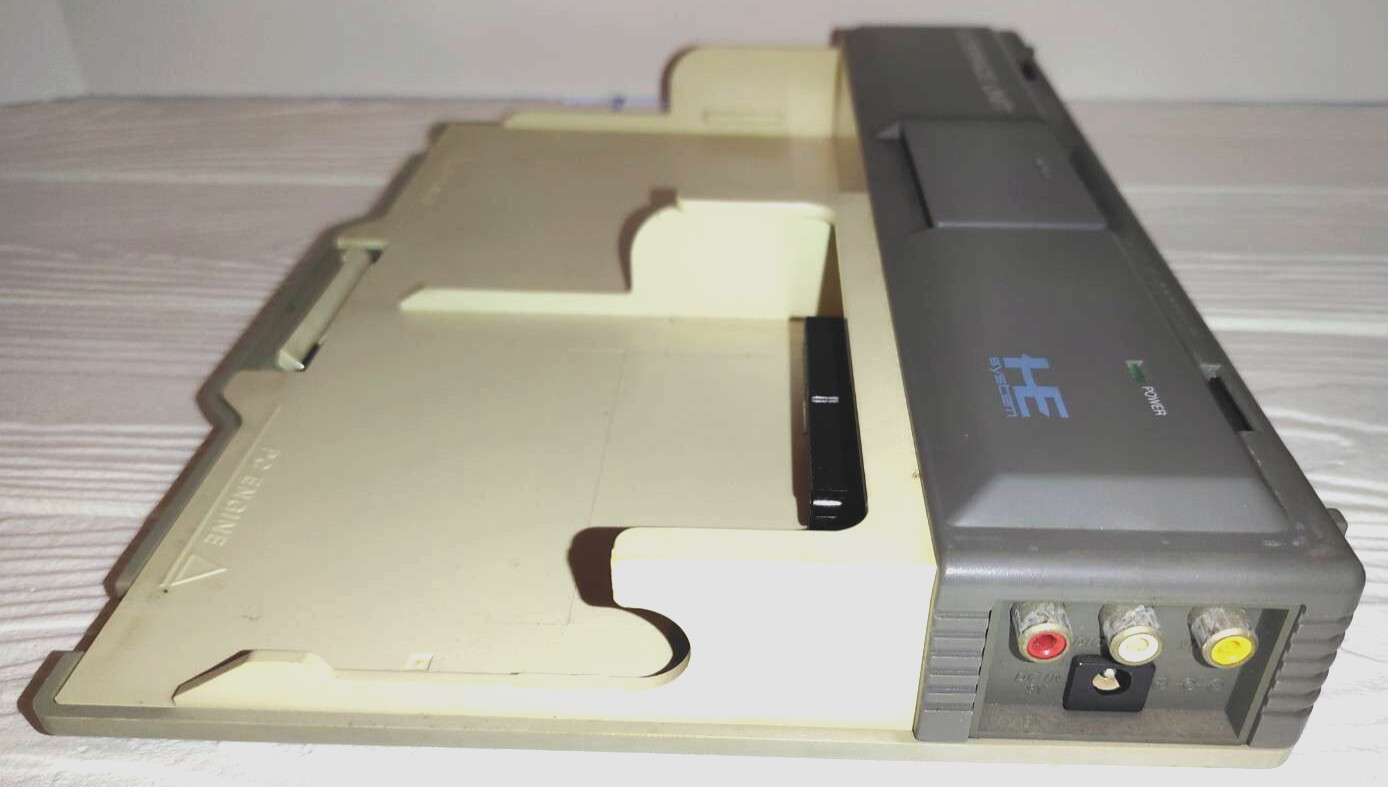 PC Engine CoreGrafx & IFU-30A Bundle (CD-ROM2 Non-Working) + Pad, AC, AV