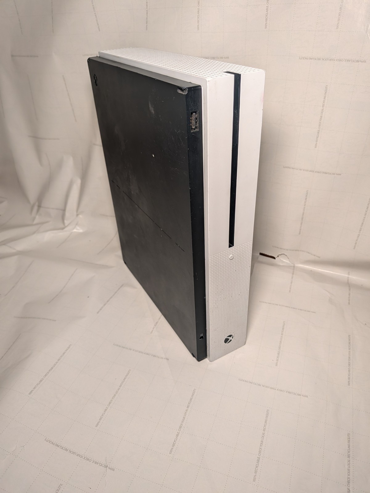 Microsoft Xbox One S 500GB White Console Model 1681 – Fully Tested Works Great