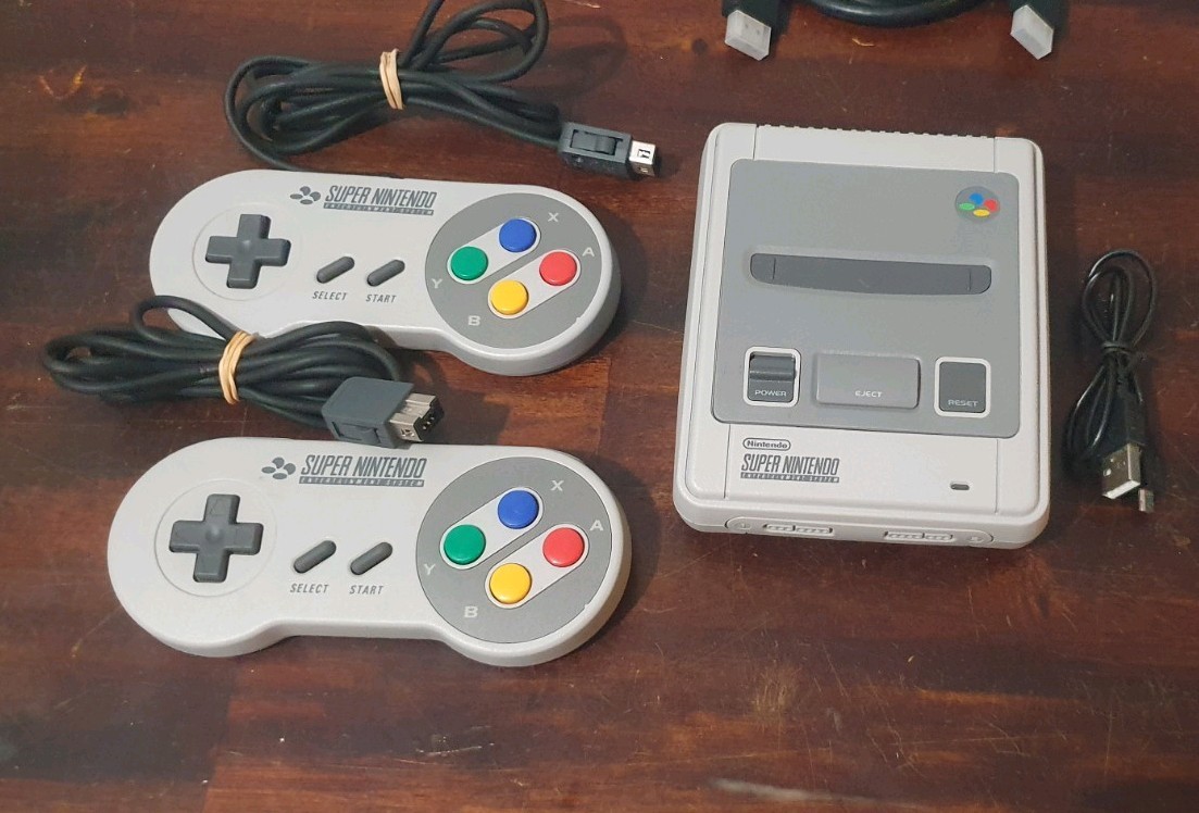 SNES Super Nintendo Classic Mini Console 2 Controllers HDMI With Cables Tested