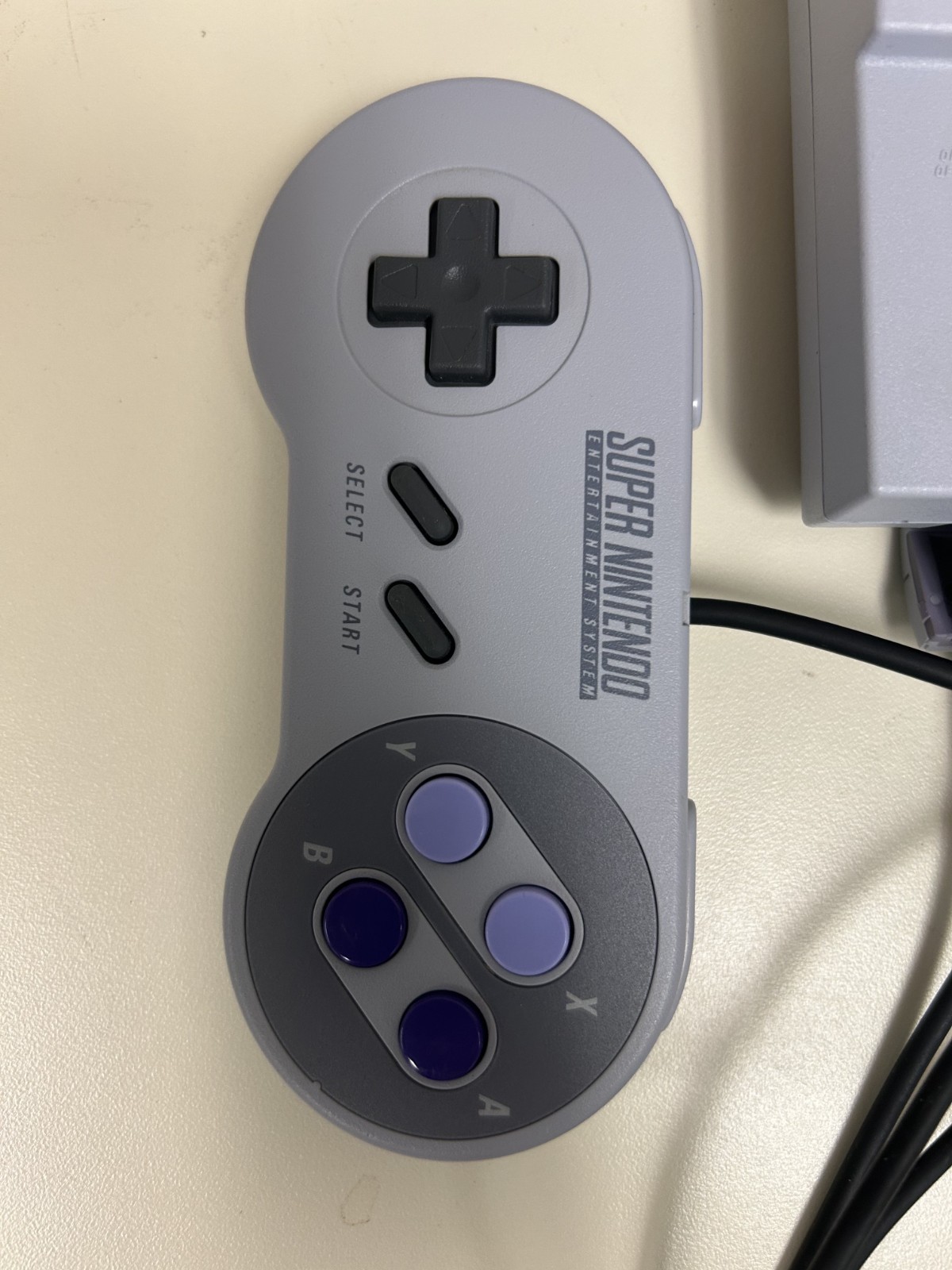 Nintendo SUPER NES MINI CLASSIC ED. CONSOLE w/23 installed games, 2 cont, cables