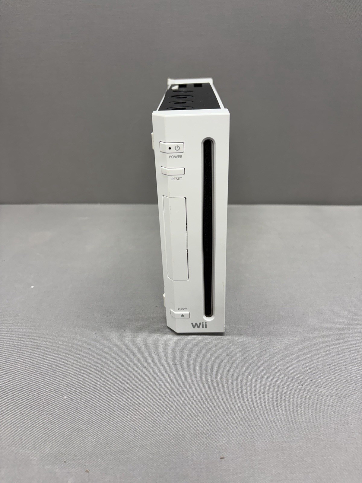 Nintendo Wii RVL-001 512 MB Home Console – White/ For Parts