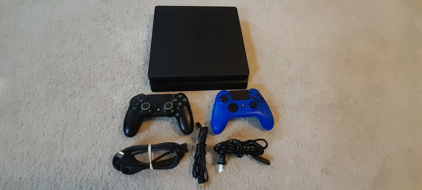 Sony PlayStation 4 Bundle – Full Uncharted Saga 1–4 + 4 Sports Games – 2 Control