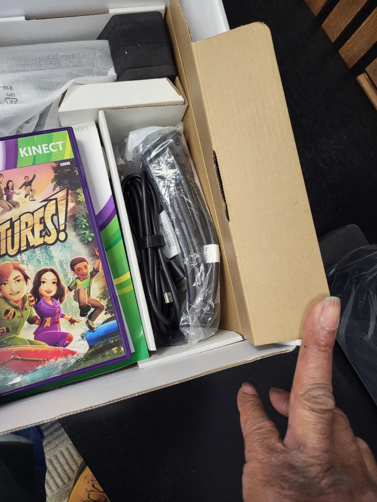 Xbox 360 Kinect Bundle 5 Games