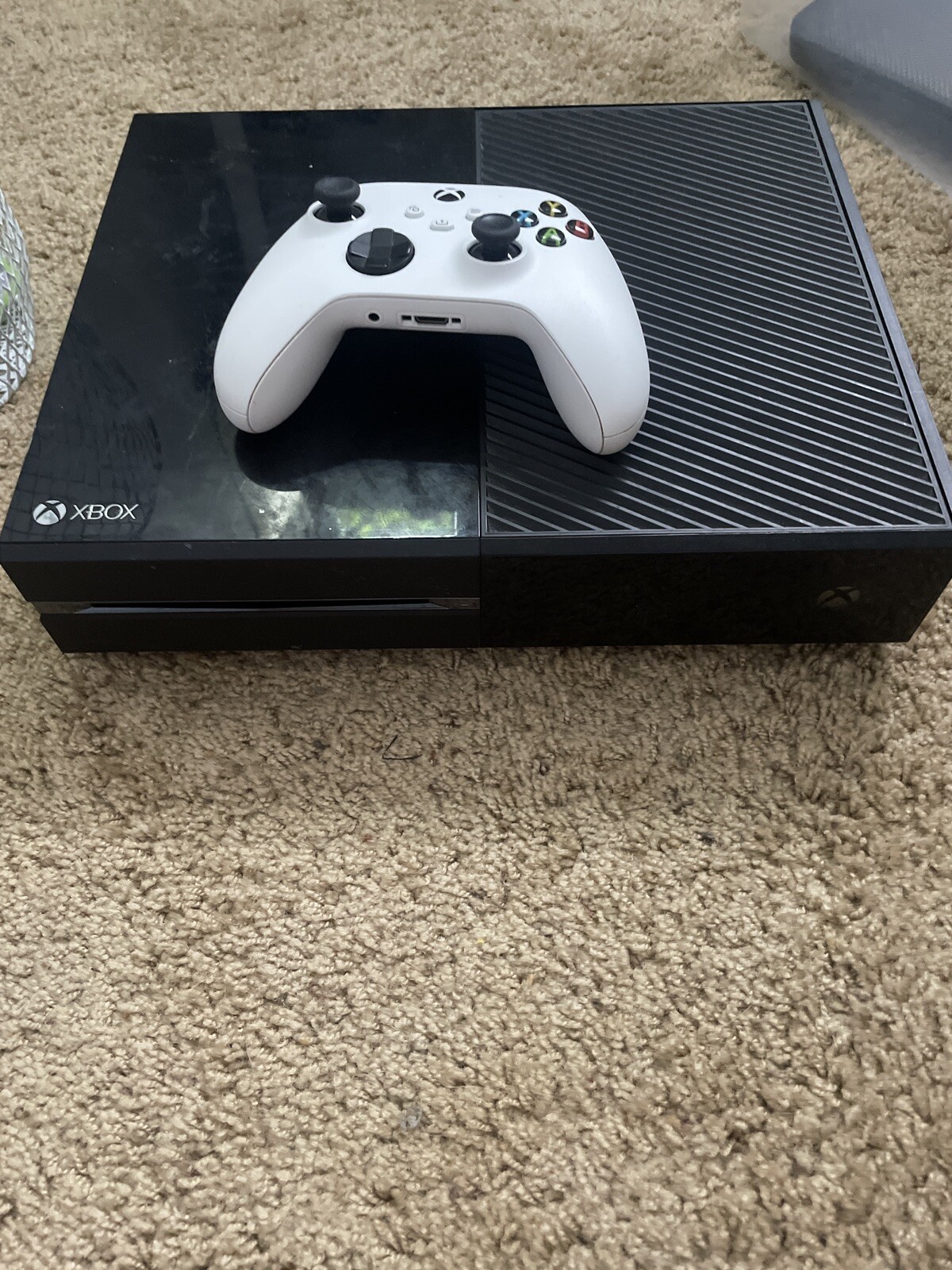 Microsoft Xbox One with Kinect 500GB Black Console – 7UV-00077
