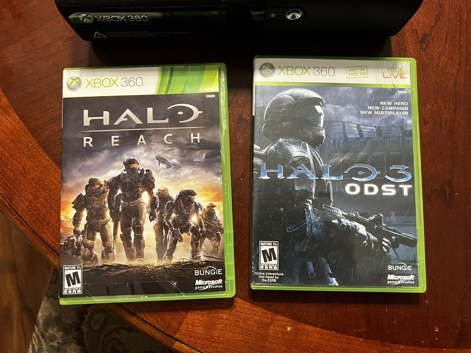 Microsoft Xbox 360 E Bundle