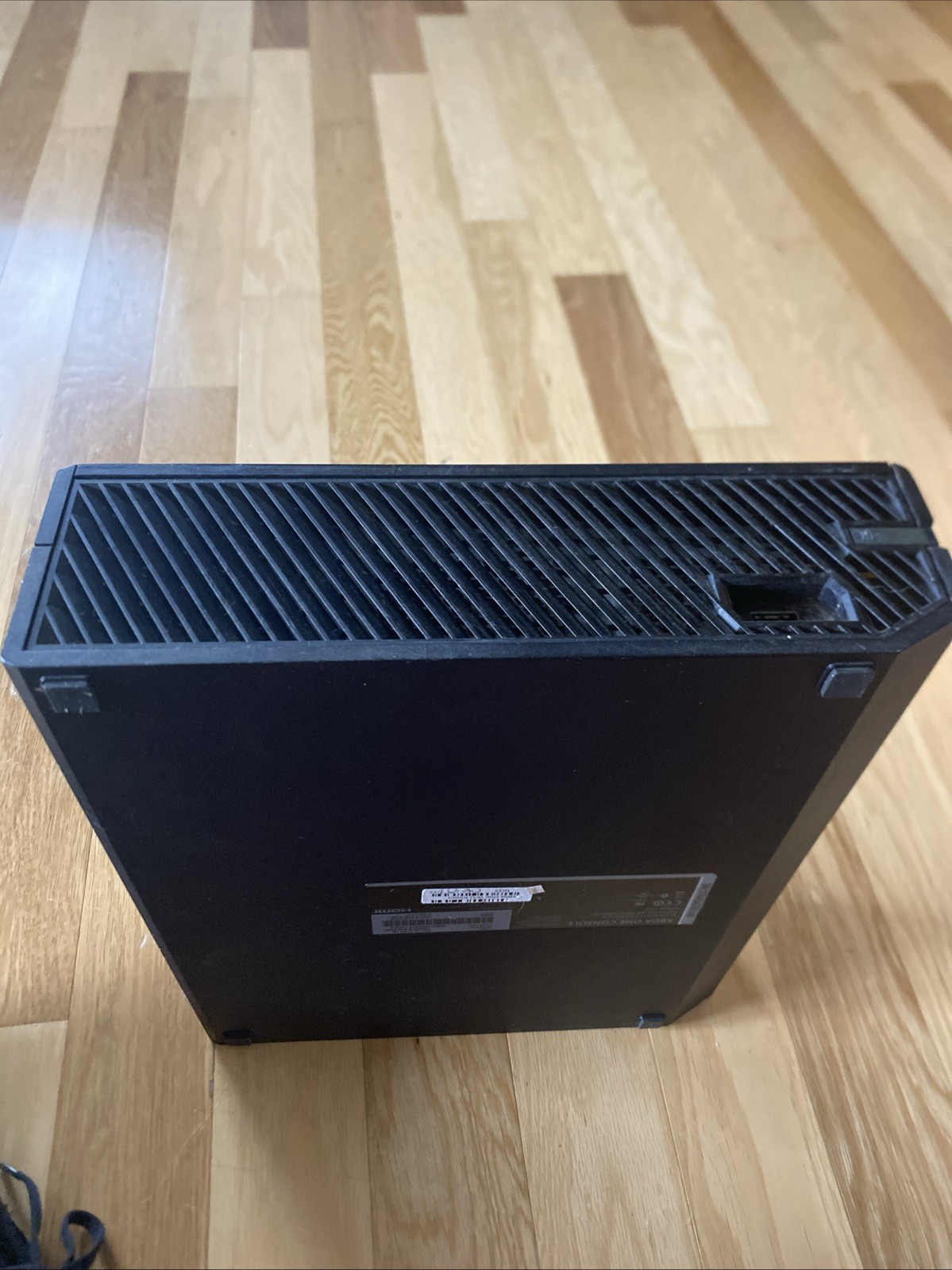 Microsoft Xbox One 500GB Model: 1540 *Console Only* Untested