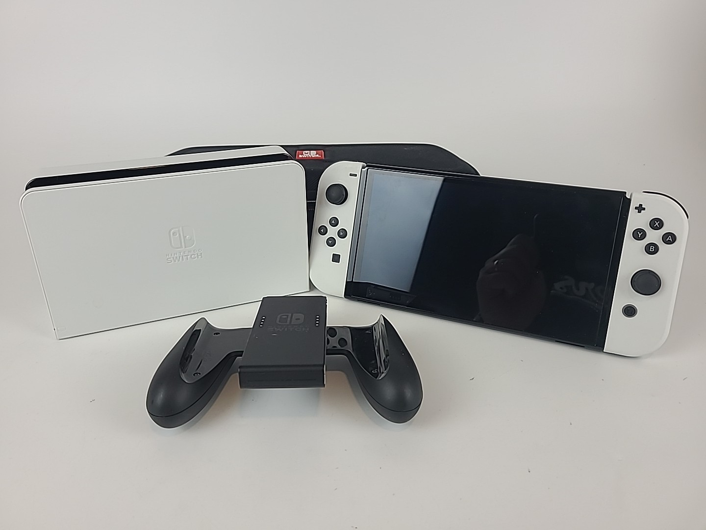 Nintendo Switch OLED 64GB White Joy-Con Console w/ Dock Wi‑Fi USB‑C HEG-001