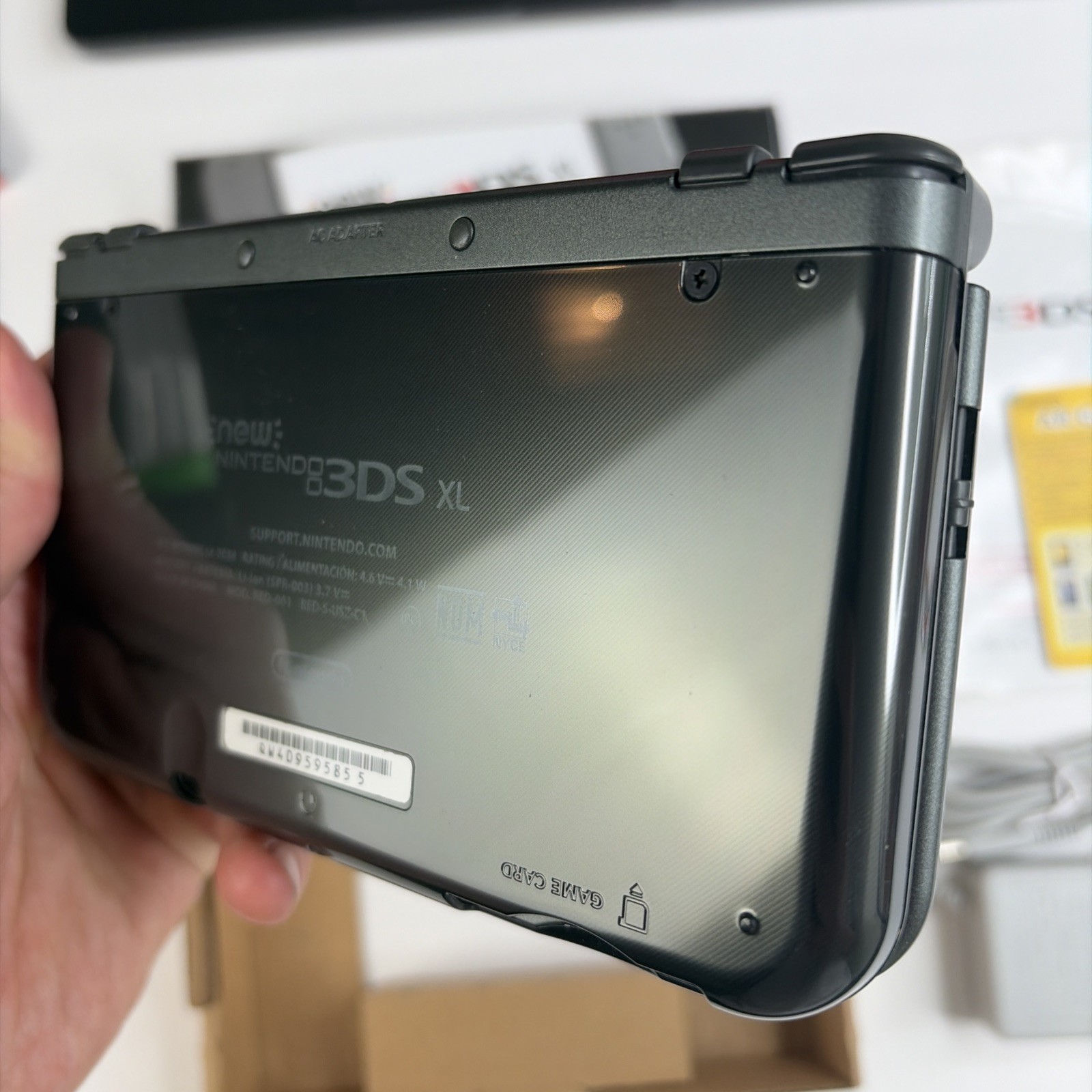 NICE! Nintendo New 3DS XL Black Complete Box W Charger Stylus US Model Top IPS