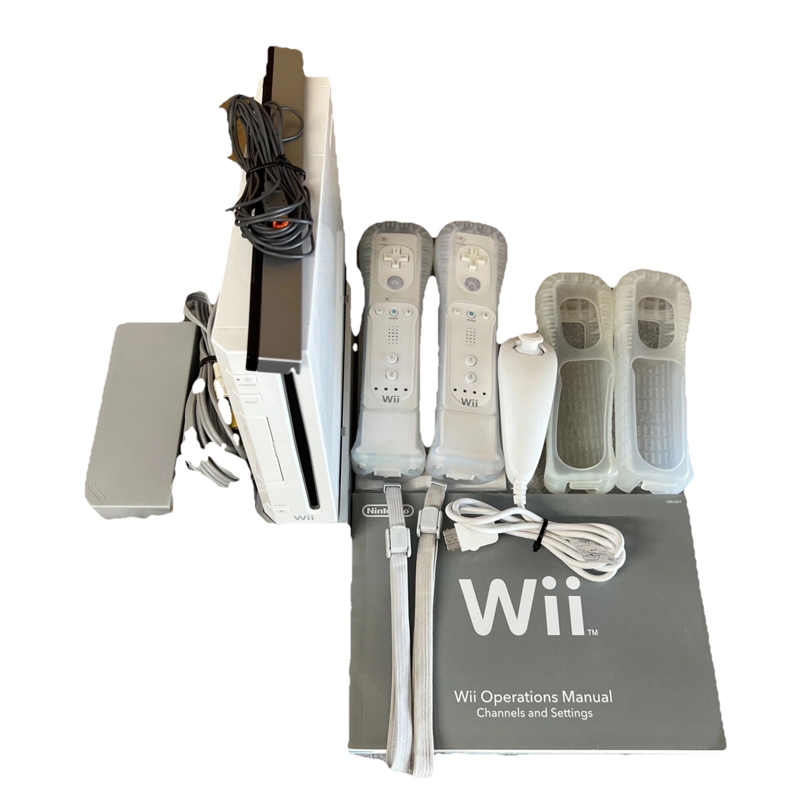 Nintendo Wii Console Bundle Model# RVL-001 with 2 Remotes & 1 Nunchuck Tested