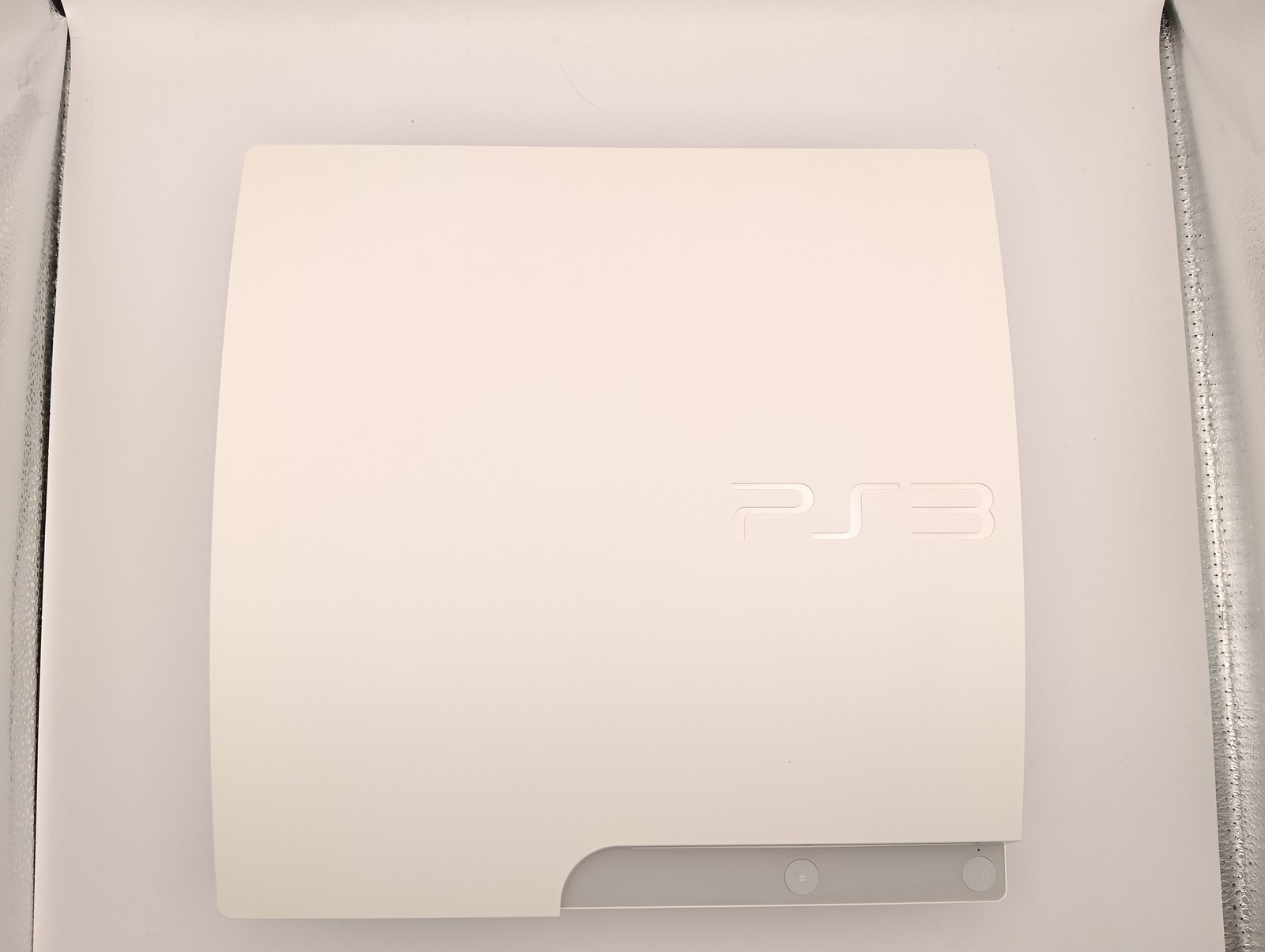 Sony PS3 CECH-3000A White 160GB Console Bundle DualShock 3 Controllers Tested
