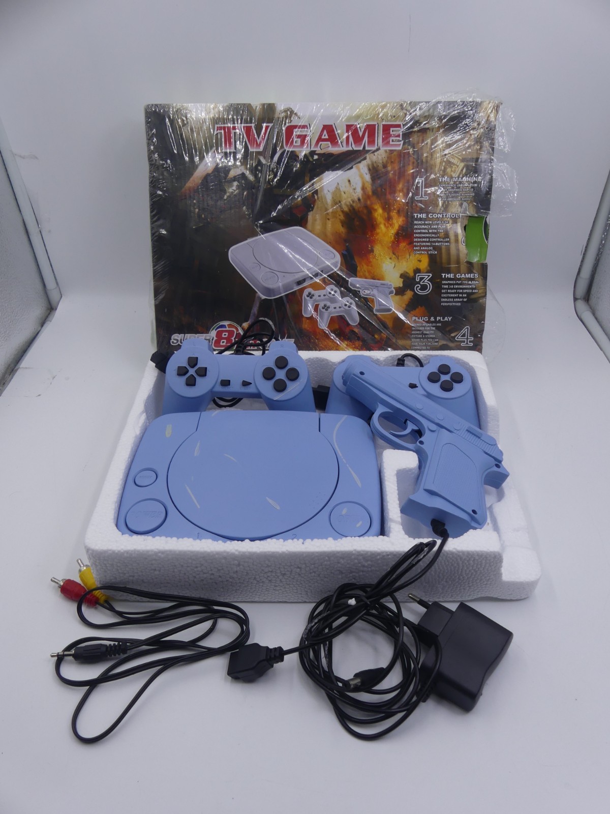 Super 8 Bit Game Console – Retro 8-Bit TV Game 2 Controllers + Light Gun SQY-666