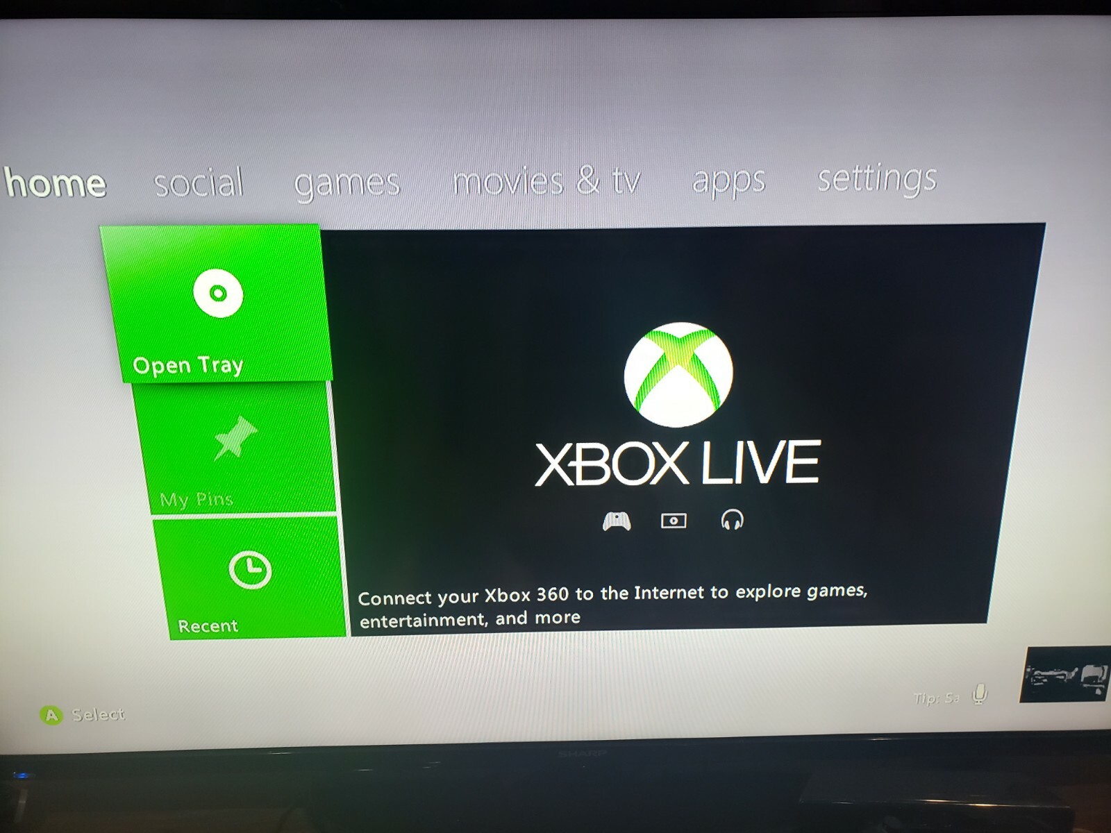 Xbox 360 E 1538 Console 4GB Bundle, Kinect, Wired Controller Power AV, TESTED!