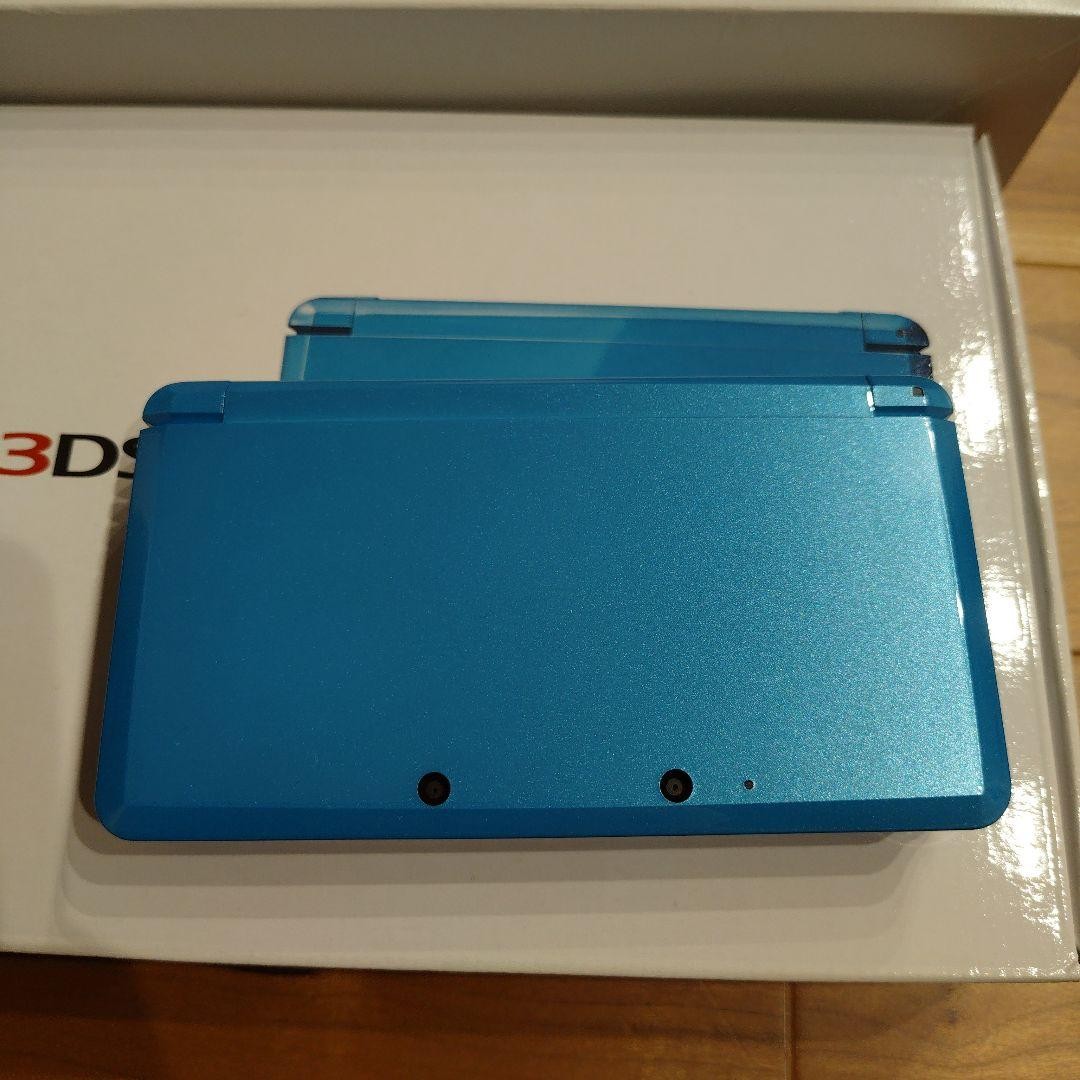 Nintendo 3DS Console Light Blue with Expansion Slide Pad