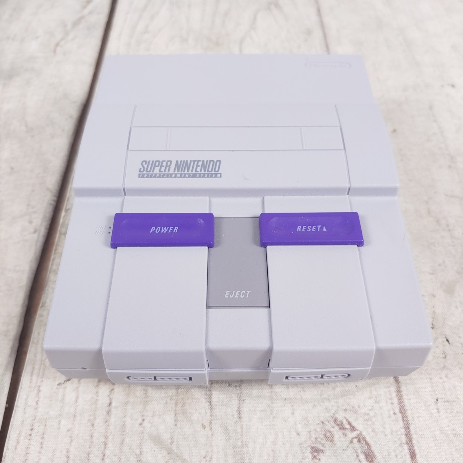 Nintendo SNES Classic MINI – 2 CONTROLLERS + POWER – Super Nintendo CLV-201