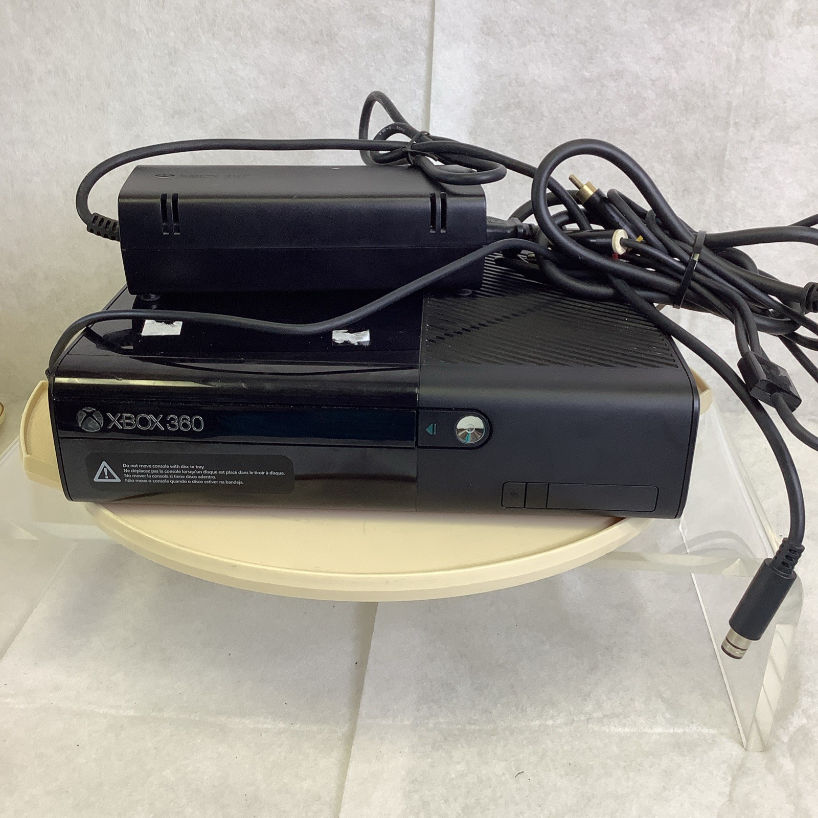 Microsoft Xbox 360 E Black 1538 Video Game 250gb Console With AC Adapter TESTED