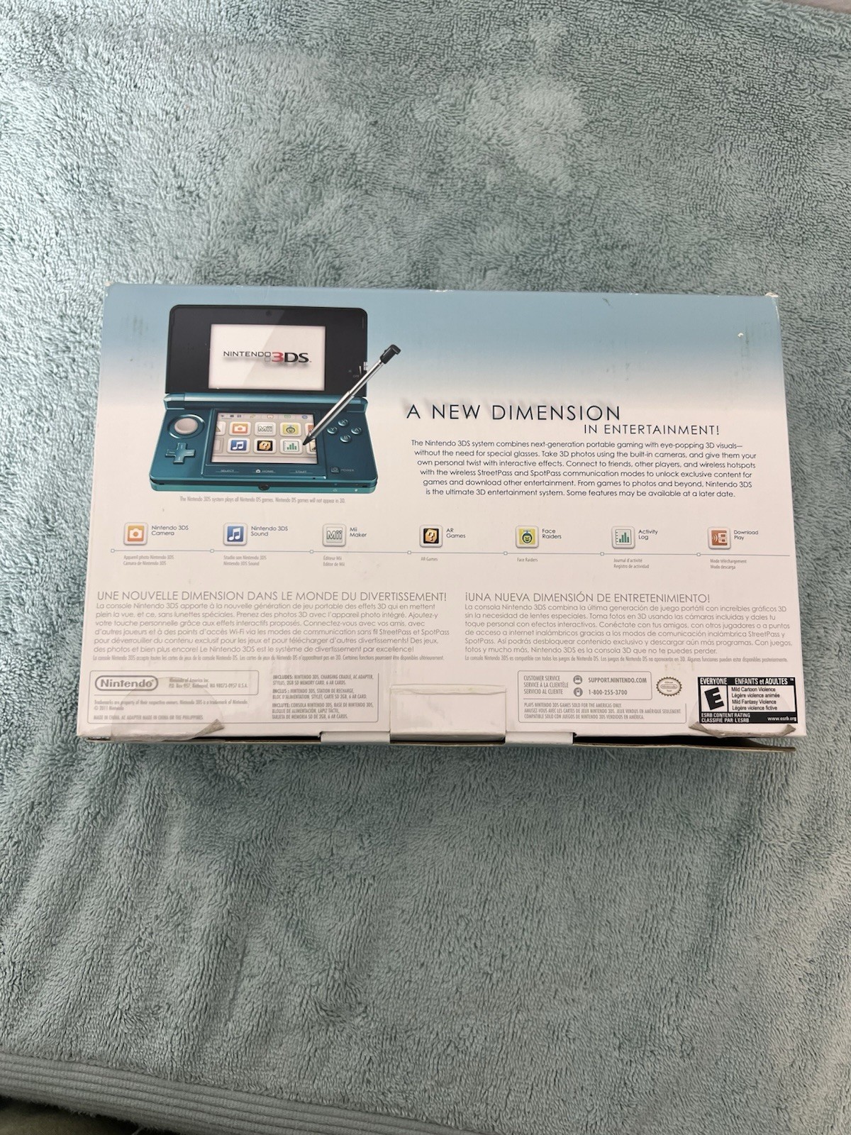 Nintendo 3DS Handheld System – Aqua Blue LK NU Box