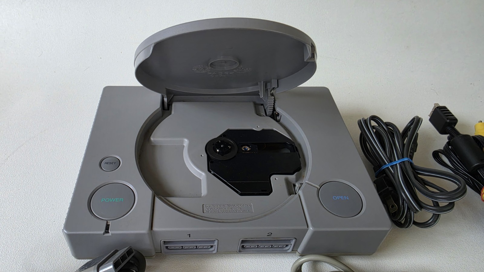 Sony PlayStation PS1 SCPH-7501 Console Bundle w/ 2 Controllers Power & AV Cable