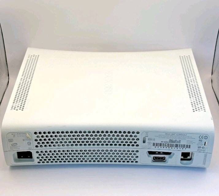 Microsoft Xbox 360 White Console, HDD, and the Simpsons hit and run game only