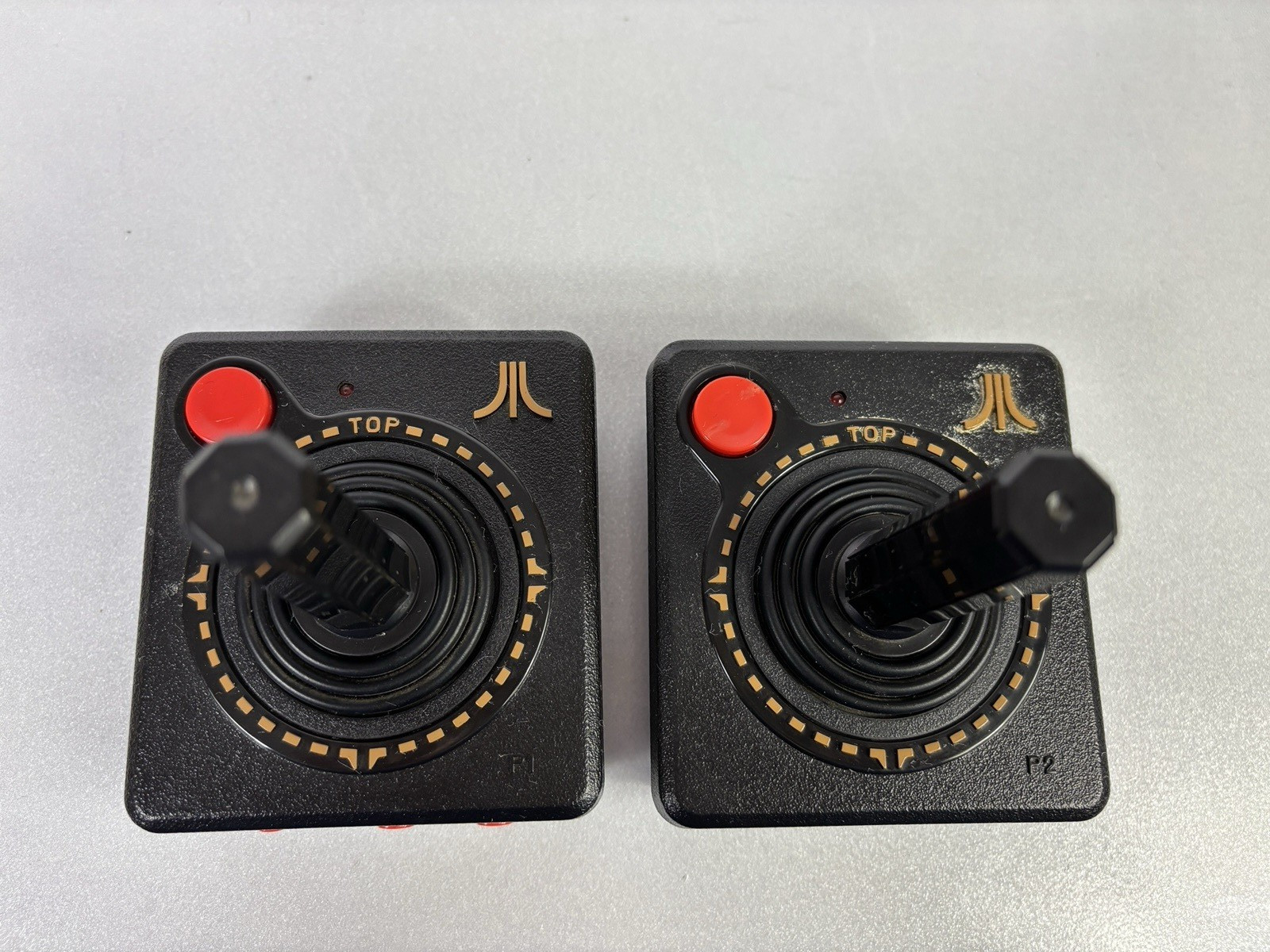 ATARI Flashback 5 Classic Game Console 92 Games with Controllers *READ