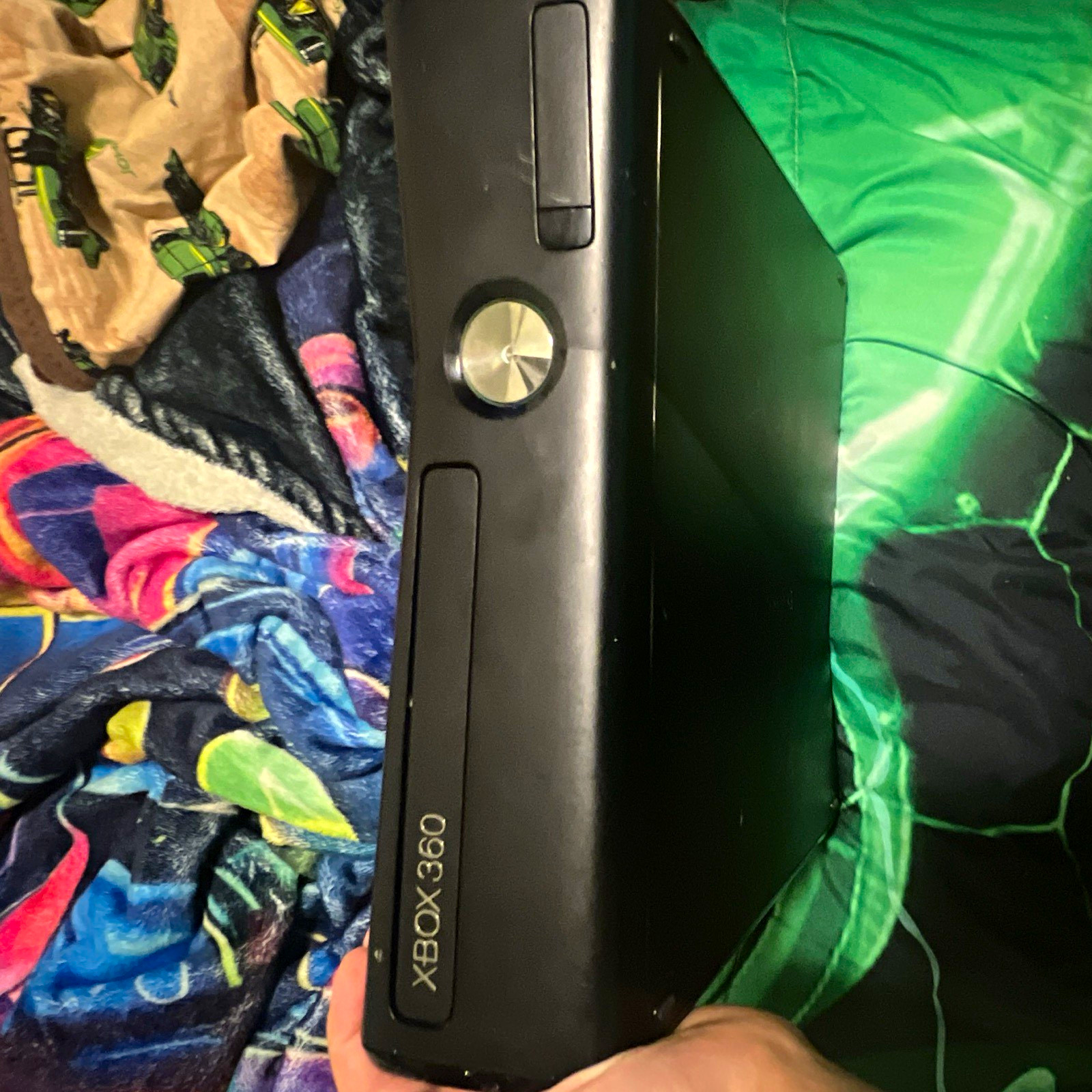 Microsoft Xbox 360 S 250GB Console Black Wi-Fi HDMI 1080p Region Free