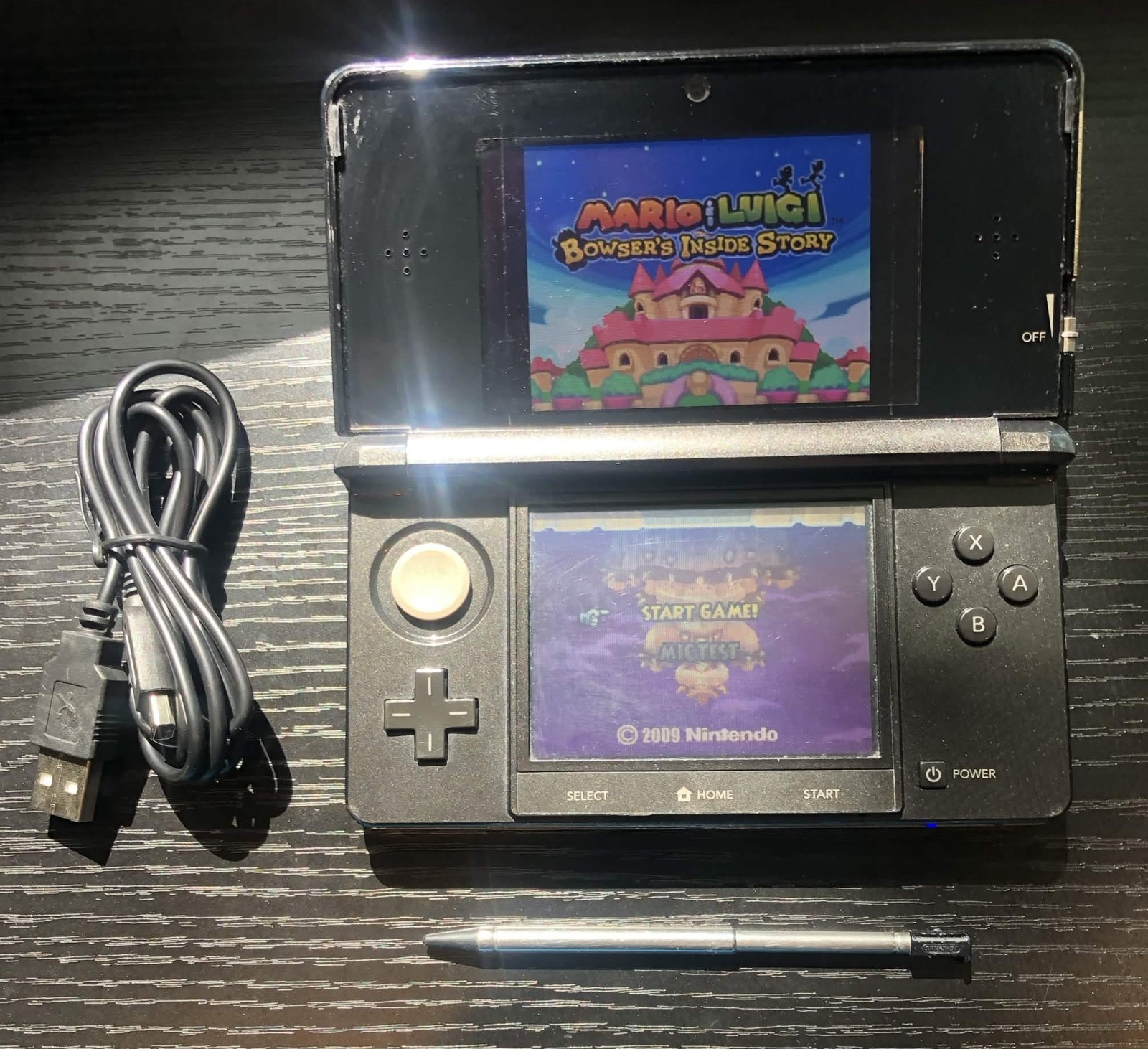 Nintendo 3DS Cosmo Black CTR-001 Handheld Console– Fully Tested
