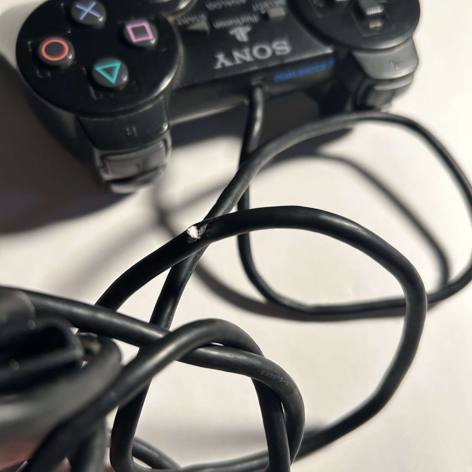 Sony PlayStation 2 Console – Black (SCPH-39001) Bundlle Eyetoy Memory Card Games