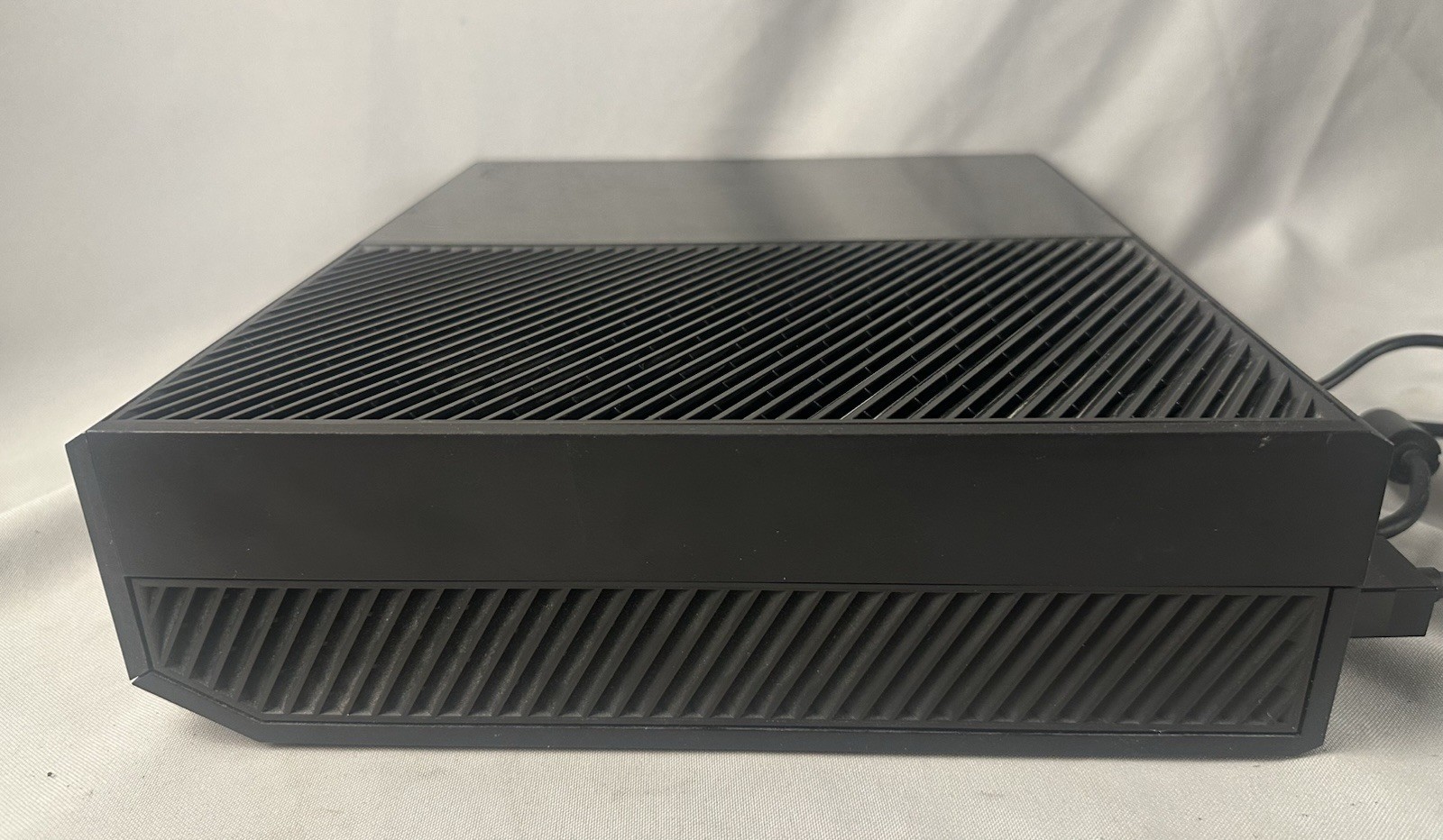 Microsoft Xbox One 500 GB Black Console 1540 w/ Controller & 3 Games