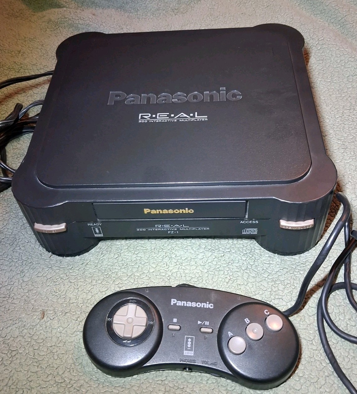 Panasonic 3DO Console with Controller – Tested and Working