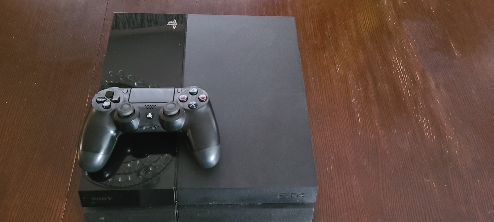 Sony PlayStation 4 – 500GB w/ 2 Controllers & 4 Games (See Details for Games)