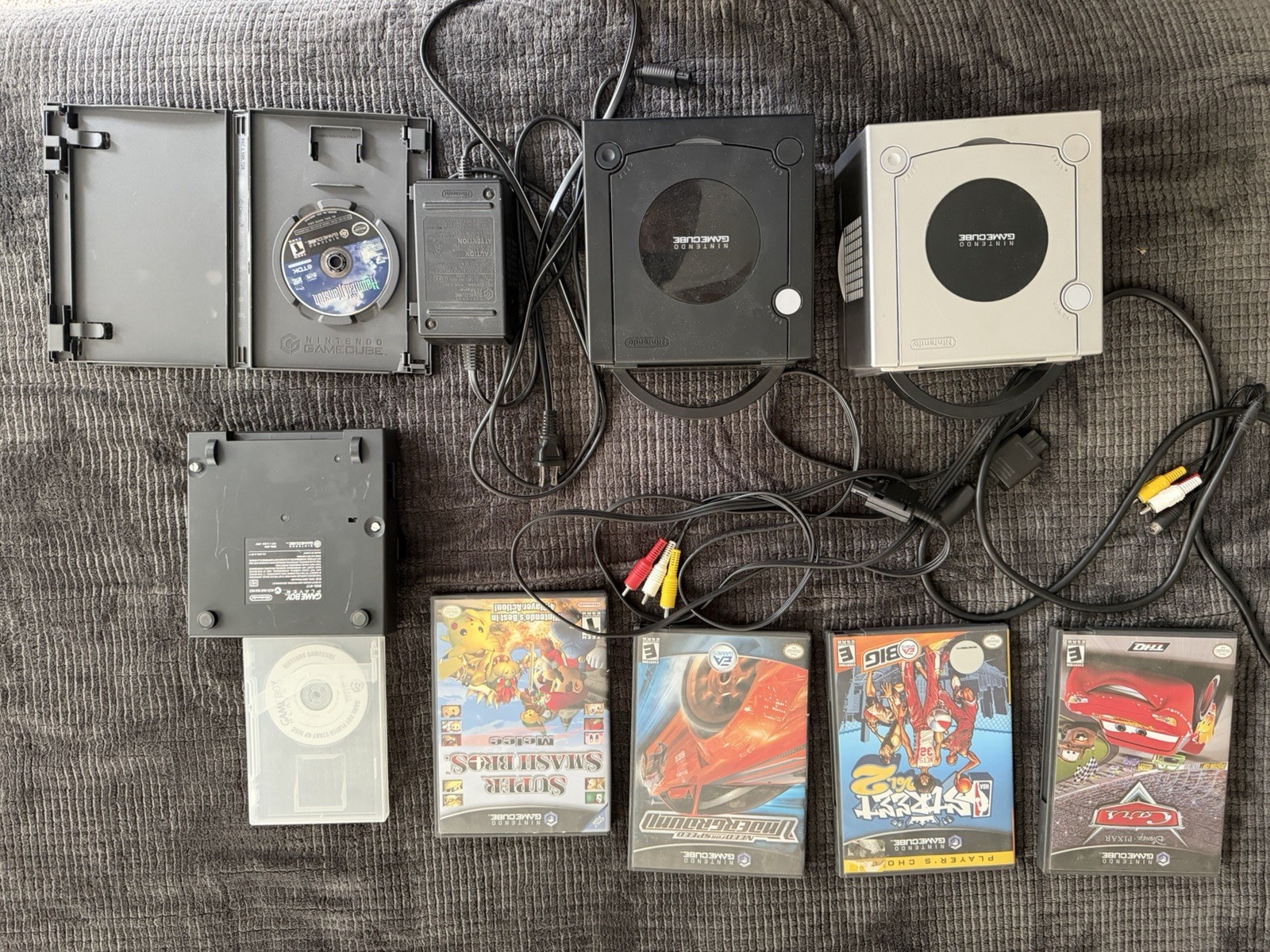 Nintendo GameCube Lot- 2 Consoles -5 Games -Game Boy Player Startup Disc Tested