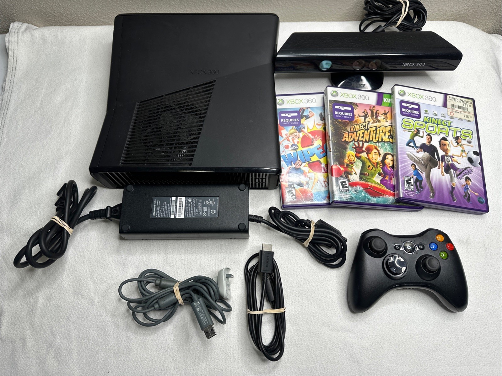 Microsoft Xbox 360 S 250GB with cords and controller